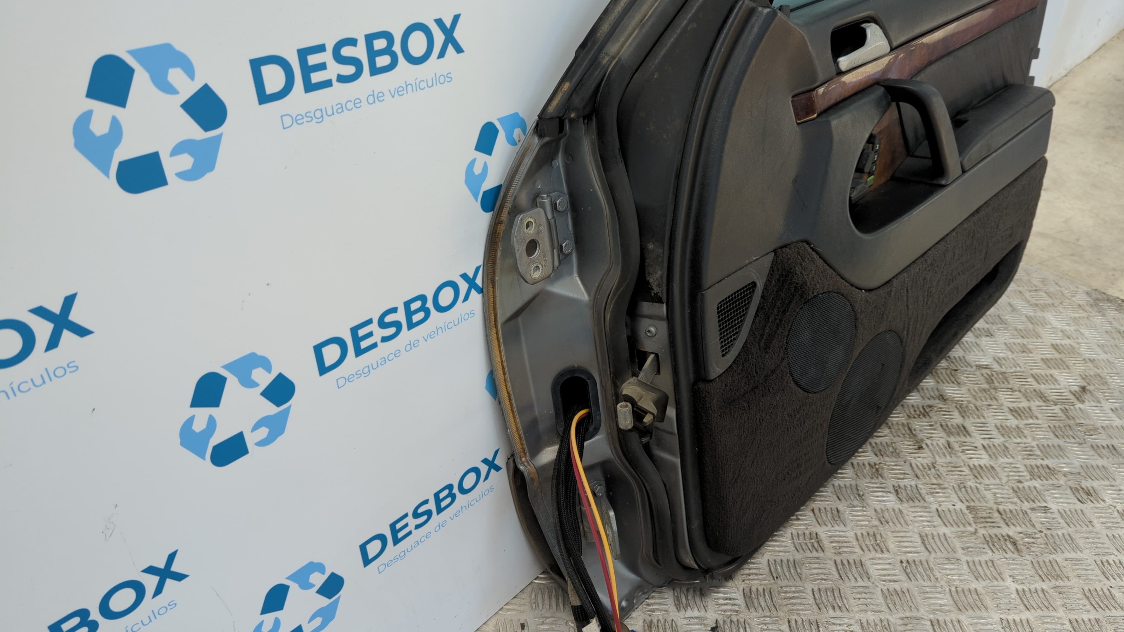 Recambio de PUERTA DELANTERA DERECHA para MERCEDES-BENZ CLASE S (W140) referencia OEM IAM 3