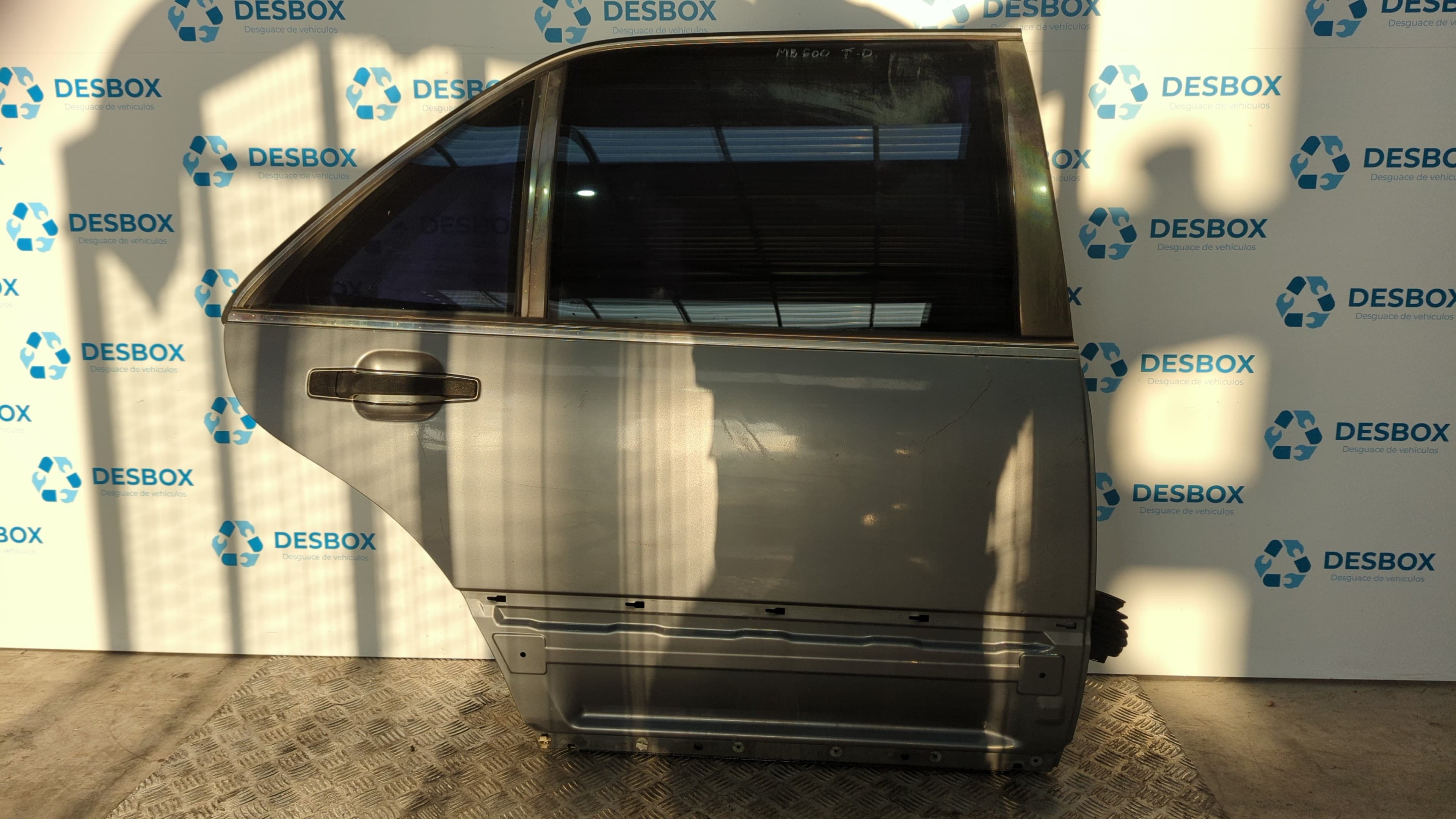 Recambio de PUERTA TRASERA DERECHA para MERCEDES-BENZ CLASE S (W140) referencia OEM IAM
