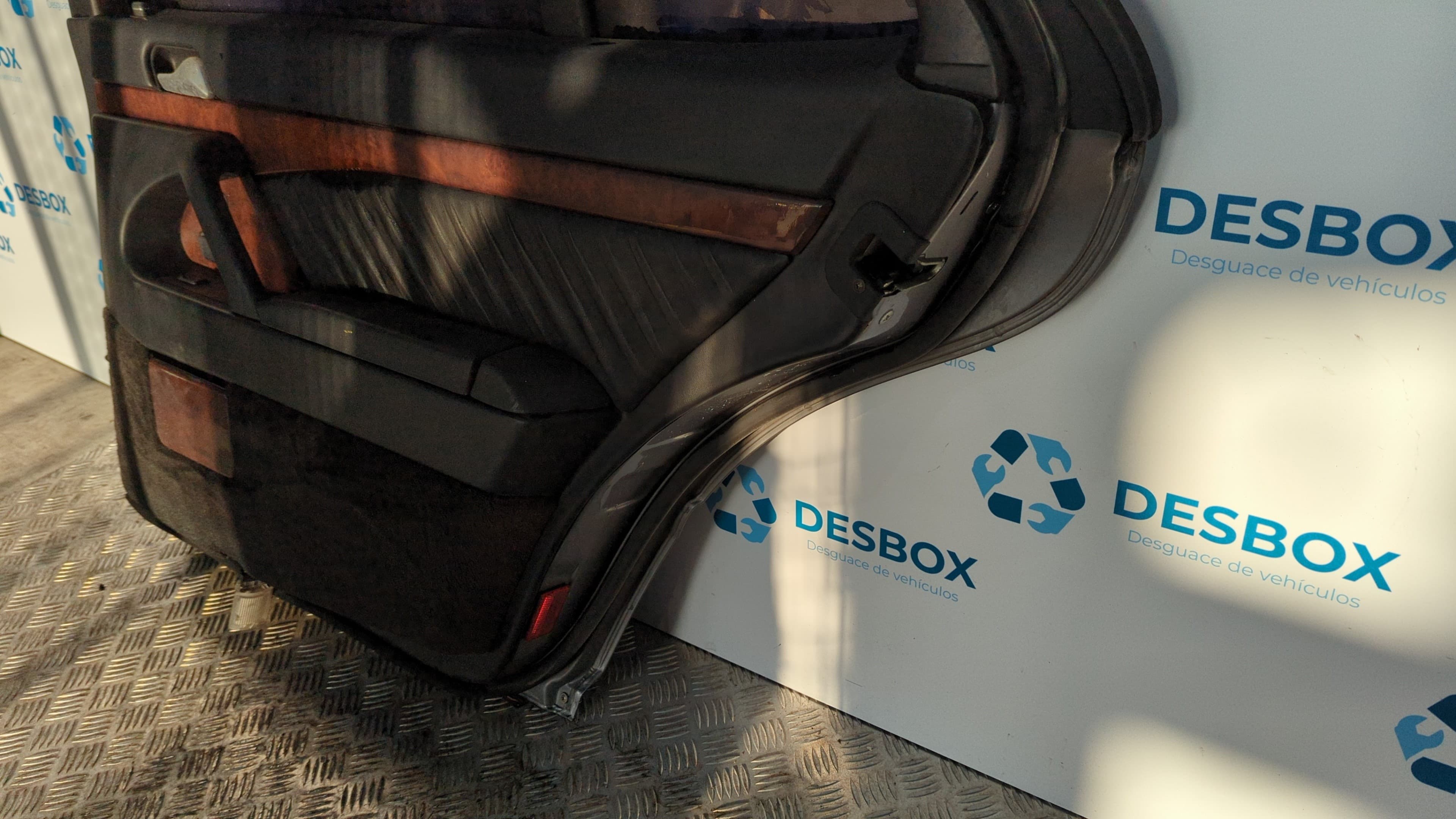 Recambio de PUERTA TRASERA DERECHA para MERCEDES-BENZ CLASE S (W140) referencia OEM IAM 8