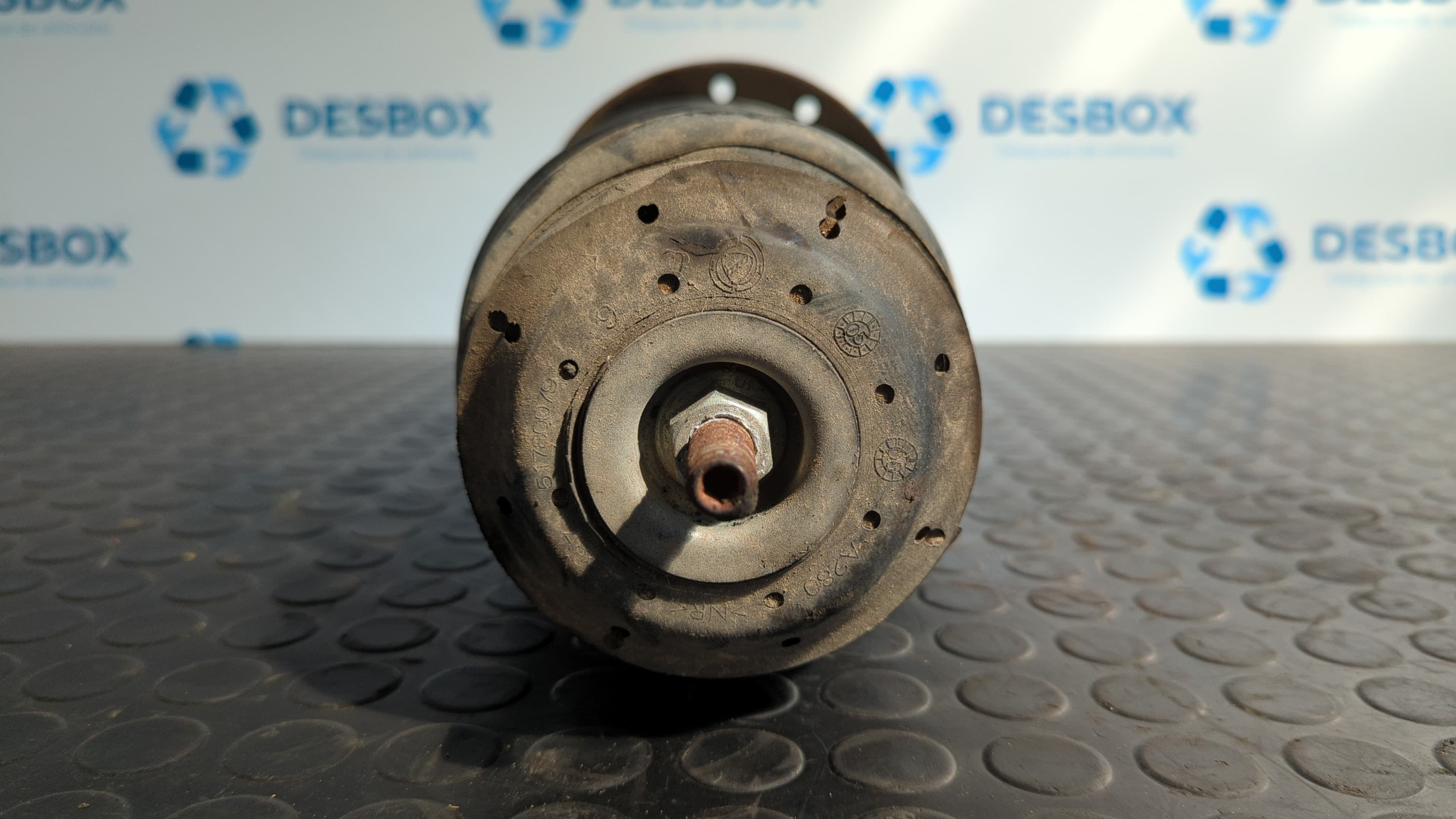 Recambio de AMORTIGUADOR DELANTERO IZQUIERDO para FIAT GRANDE PUNTO (199) 1.4 8V Dynamic 350A1000 referencia OEM IAM 51796541   - GRIS PLATA 4