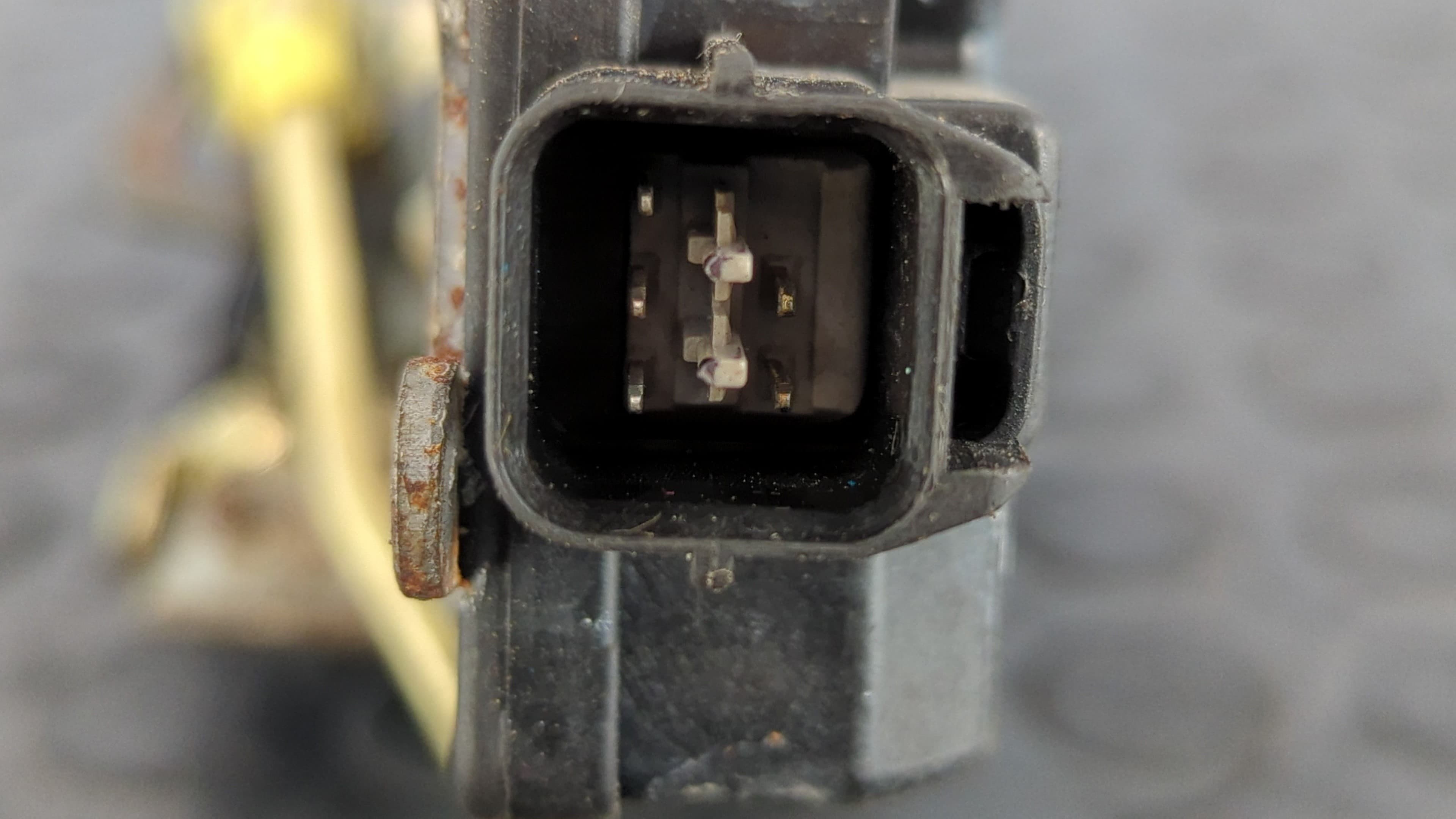 Recambio de CERRADURA PUERTA TRASERA DERECHA para HYUNDAI TRAJET (FO) 2.0 GLS G4JPG referencia OEM IAM 814203A000   - PLATA 3