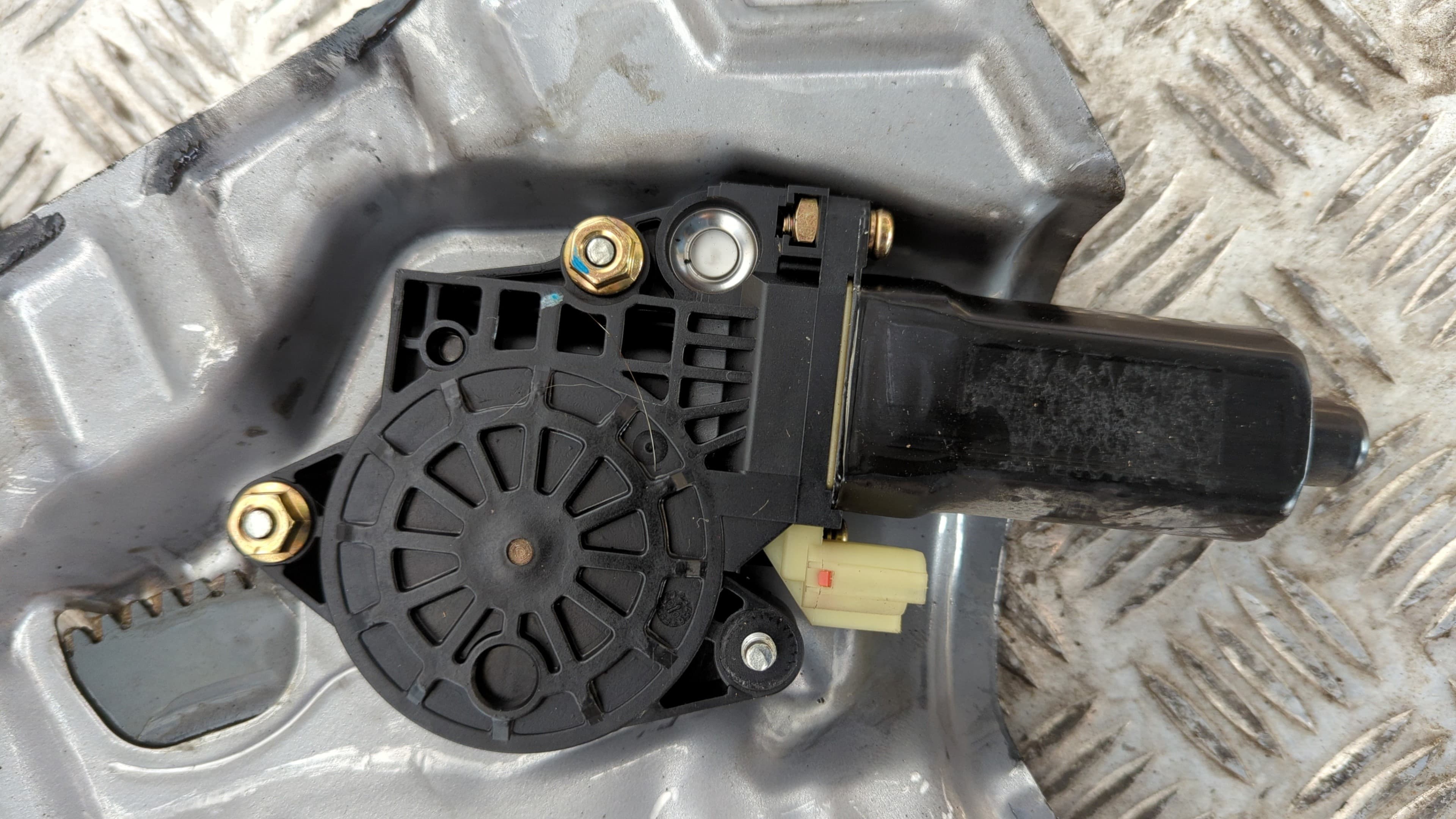 Recambio de ELEVALUNAS TRASERO IZQUIERDO para HYUNDAI TRAJET (FO) 2.0 GLS G4JPG referencia OEM IAM 834053A000   - PLATA 3