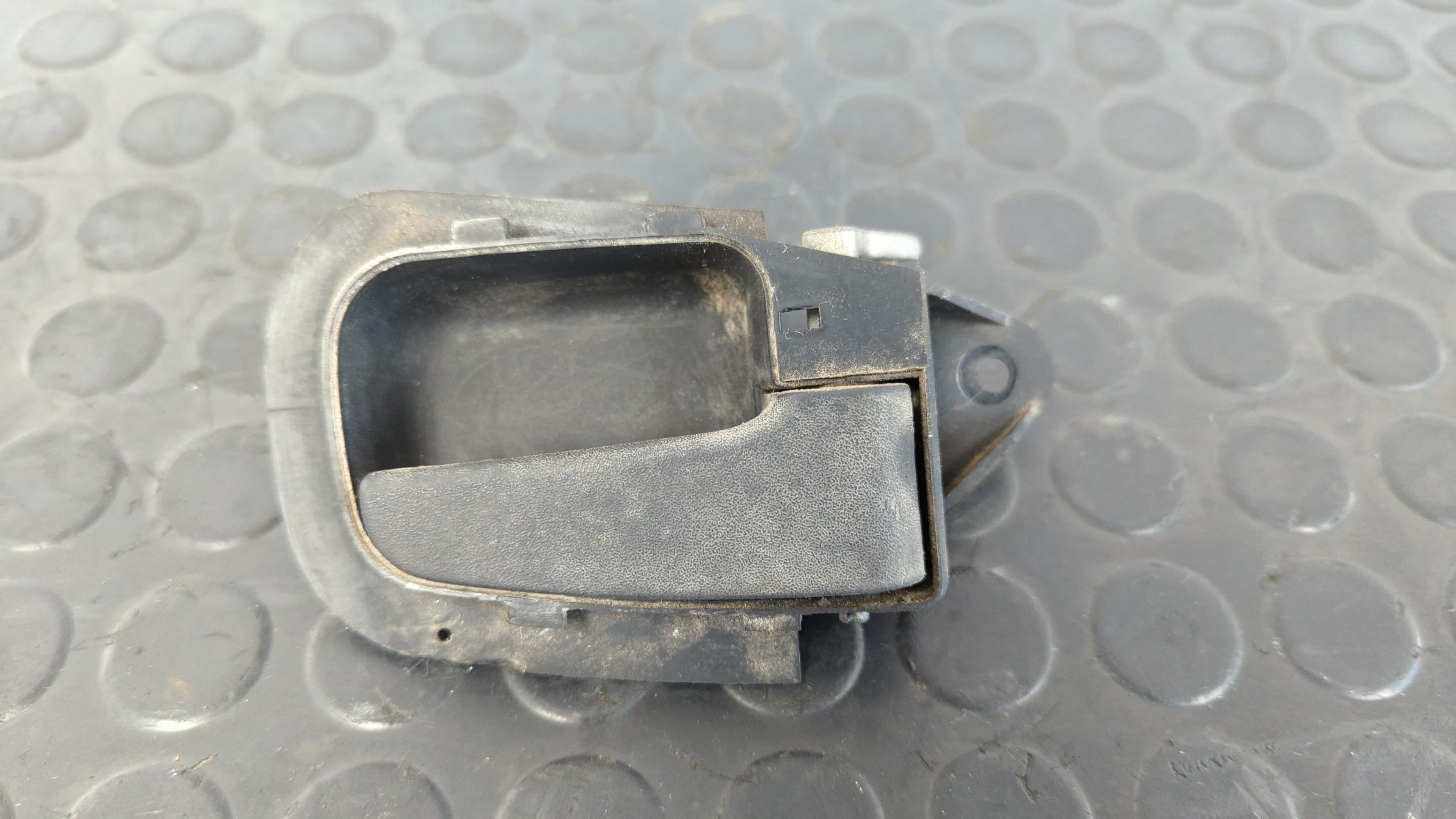 Recambio de MANETA INTERIOR DELANTERA DERECHA para BMW SERIE 3 CABRIO (E36) referencia OEM IAM 51211977540