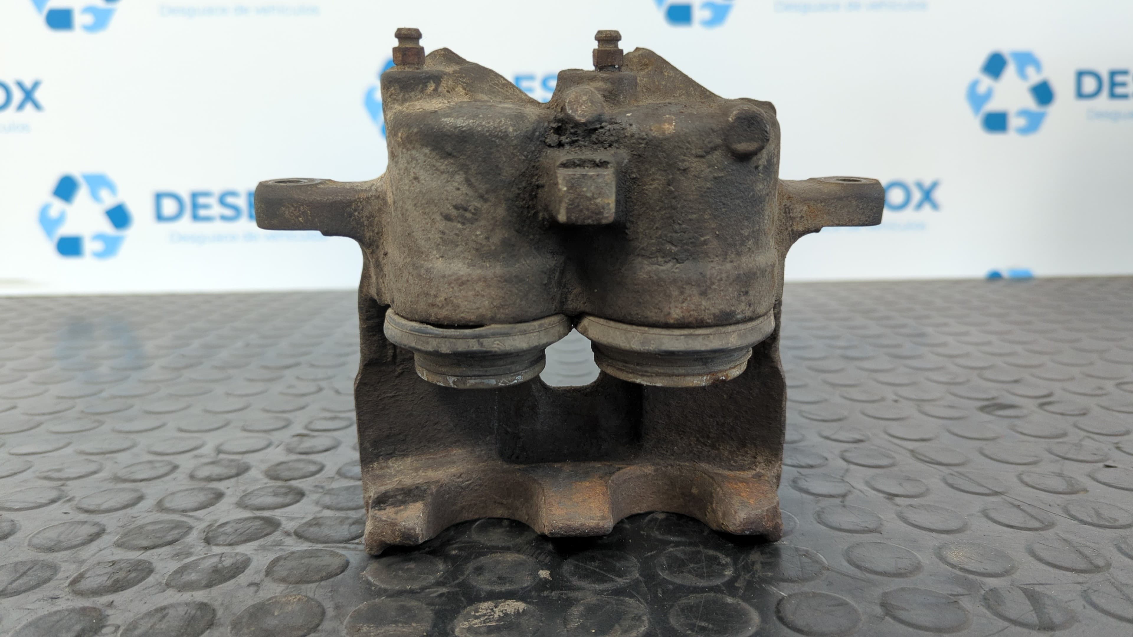 Recambio de PINZA DE FRENO DELANTERA IZQUIERDA para PEUGEOT BOXER CAJA CERR. ACRISTALADO (RS3200)(230)(->'02) 1400  D T9A referencia OEM IAM 449311   - BLANCO 4