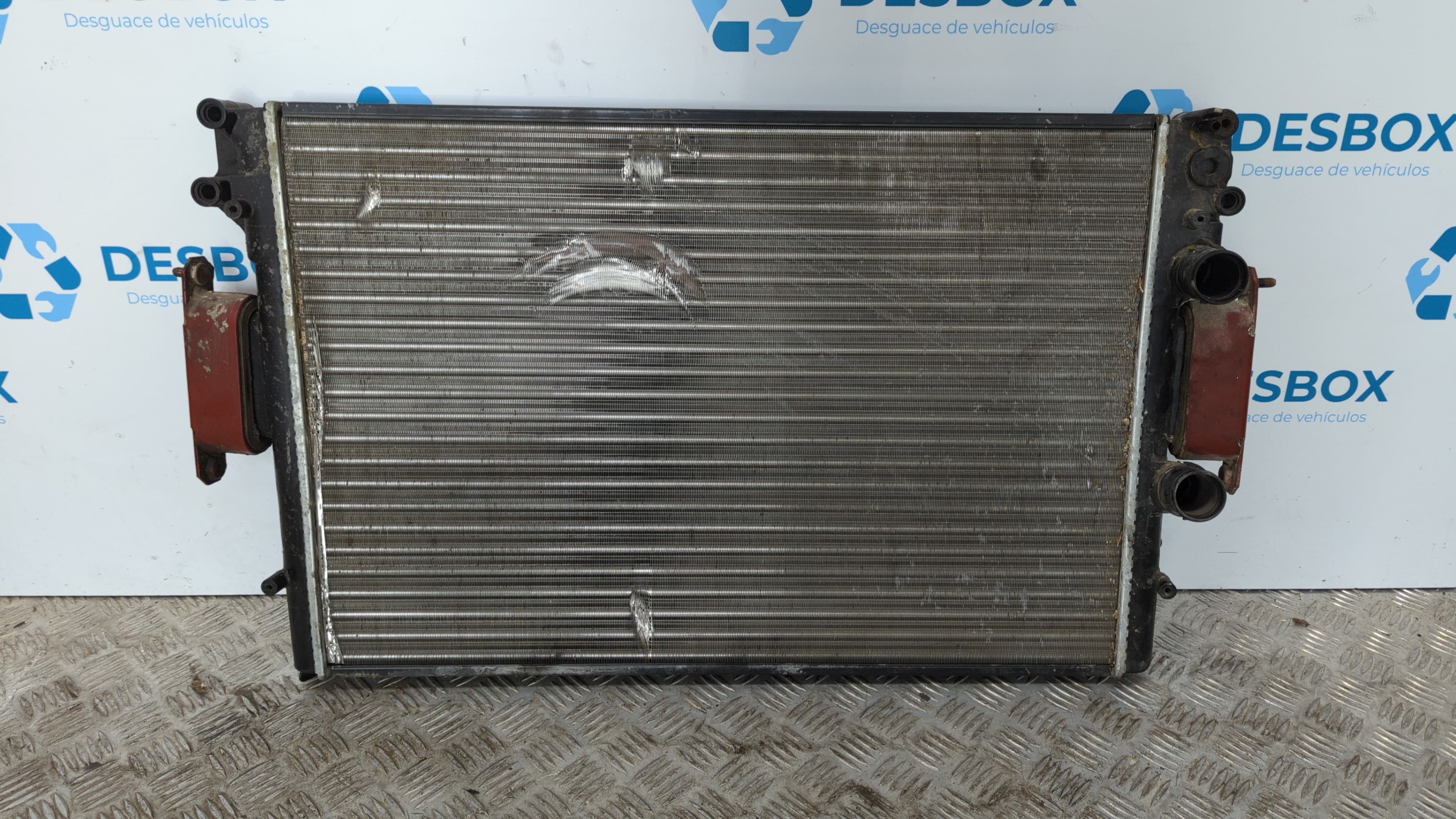 Recambio de RADIADOR AGUA para IVECO DAILY CAJA CERRADA (1999 =>) 29 - L 11 Caja cerrada 814043B referencia OEM IAM    - BLANCO