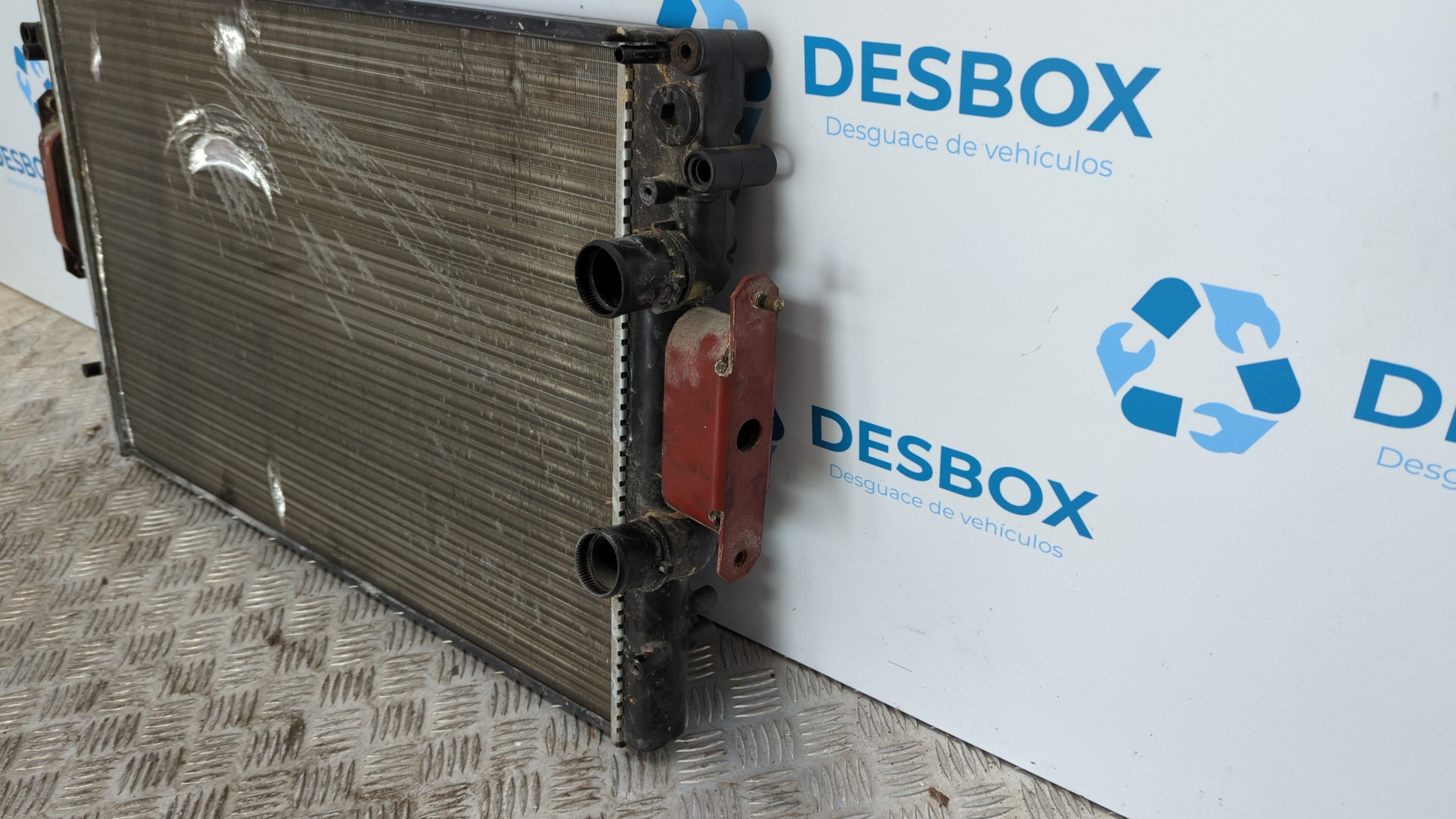 Recambio de RADIADOR AGUA para IVECO DAILY CAJA CERRADA (1999 =>) 29 - L 11 Caja cerrada 814043B referencia OEM IAM    - BLANCO 3
