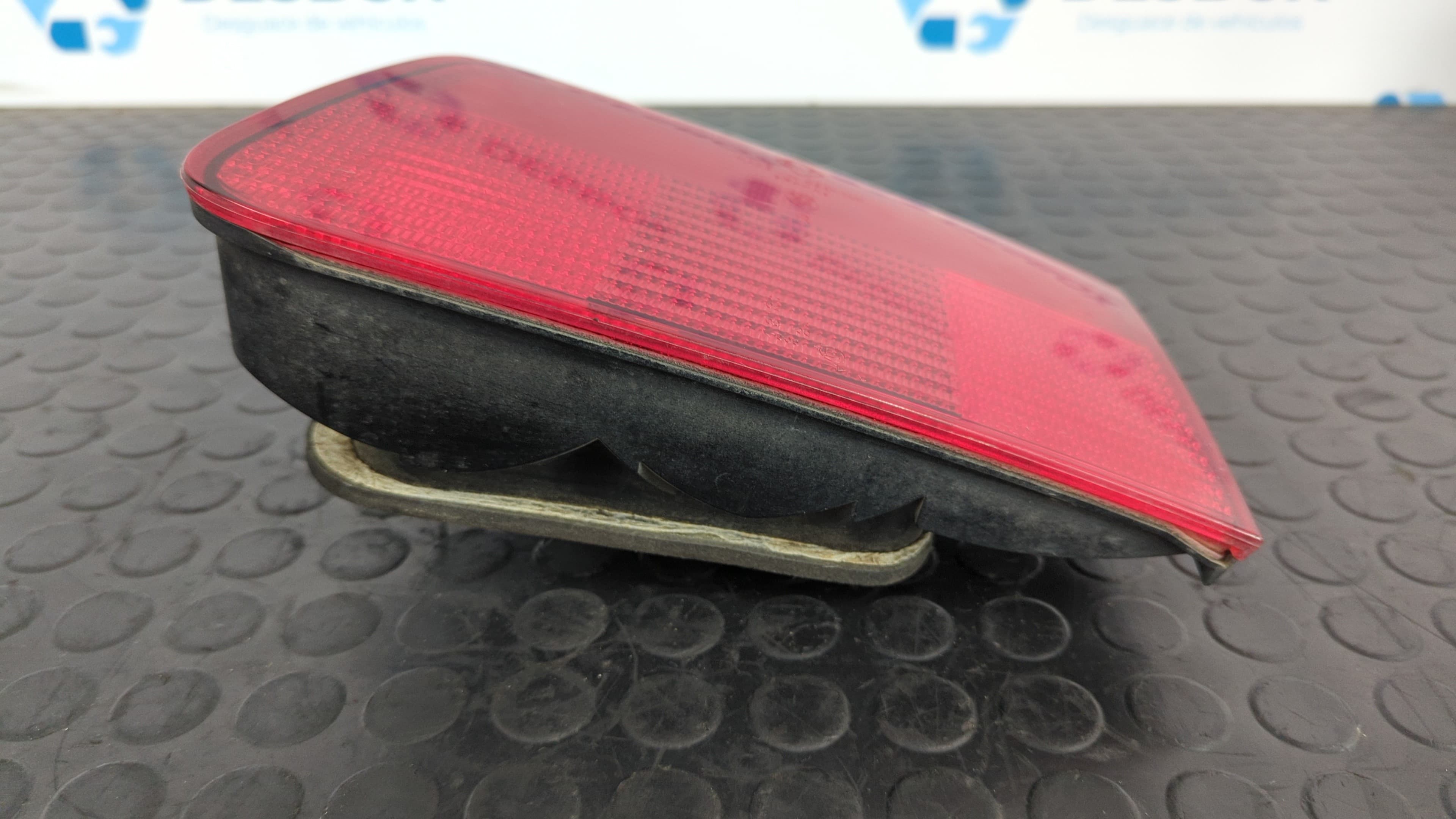 Recambio de PILOTO PORTON DERECHO para BMW SERIE 5 TOURING (E39) referencia OEM IAM 8361674 2