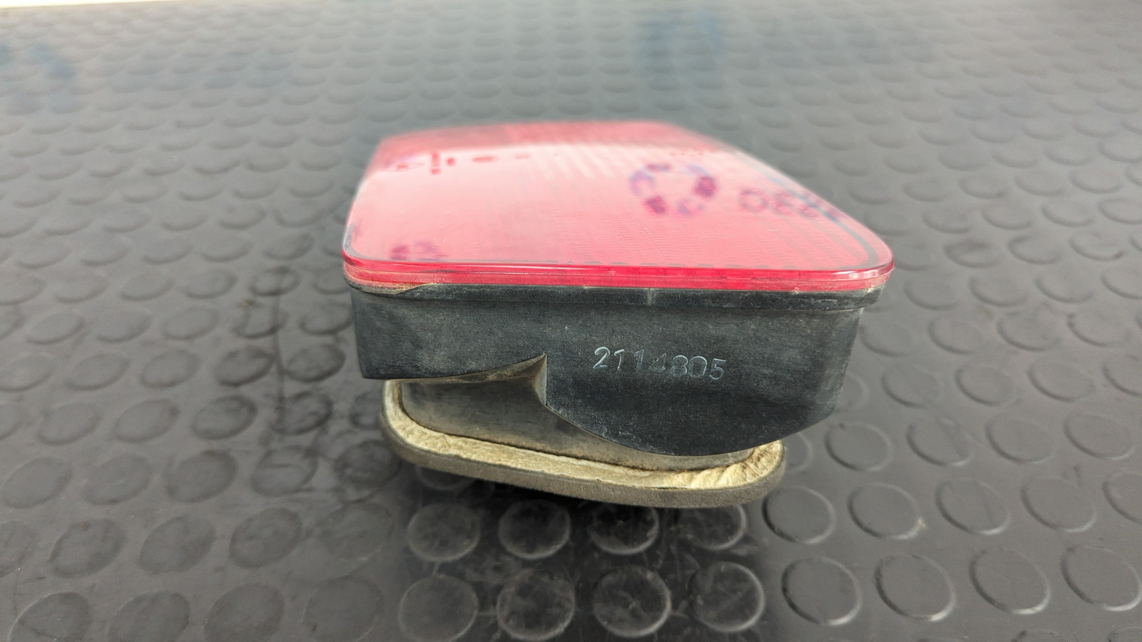 Recambio de PILOTO PORTON DERECHO para BMW SERIE 5 TOURING (E39) referencia OEM IAM 8361674 8