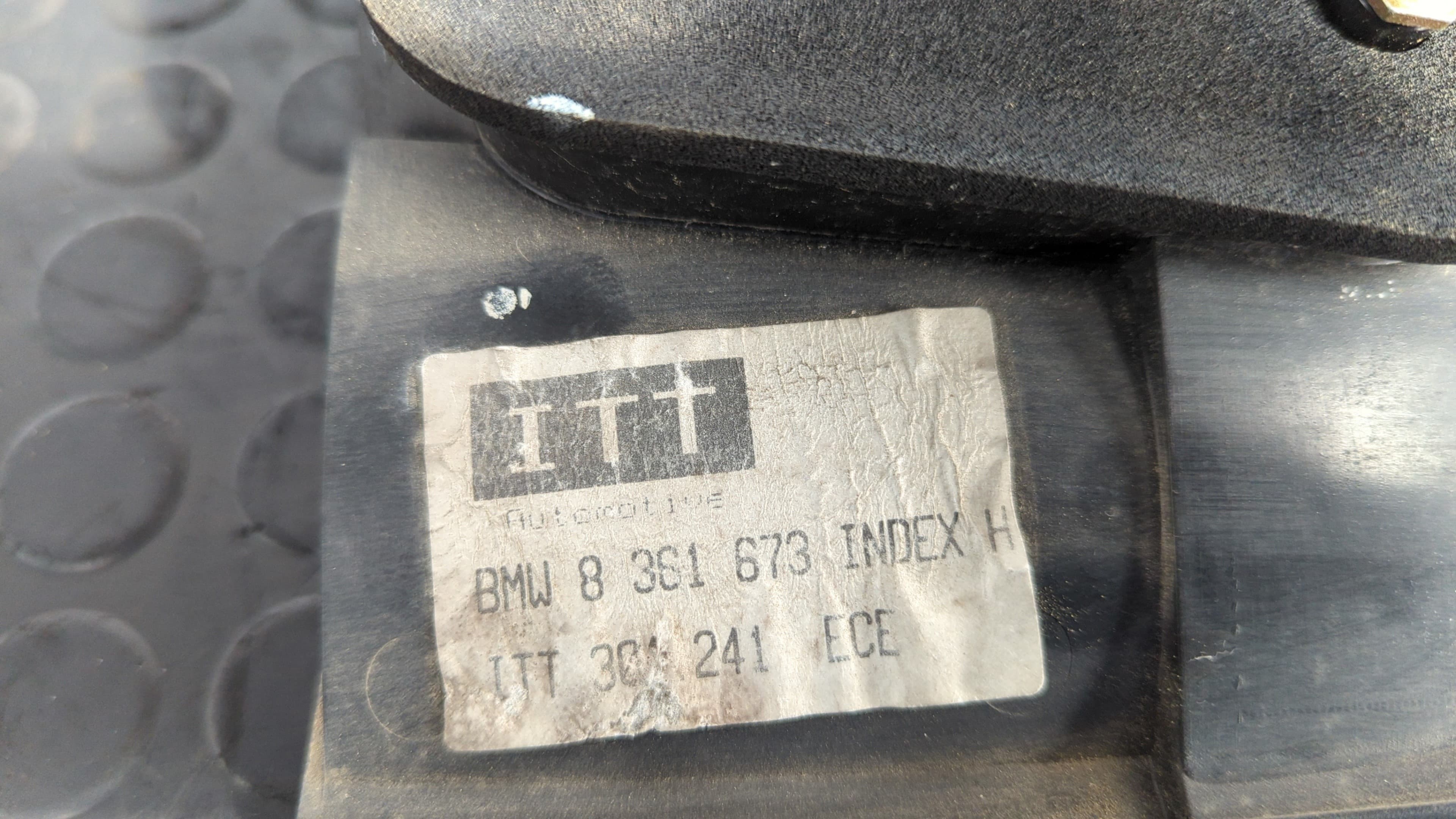 Recambio de PILOTO PORTON IZQUIERDO para BMW SERIE 5 TOURING (E39) referencia OEM IAM 8361673 7