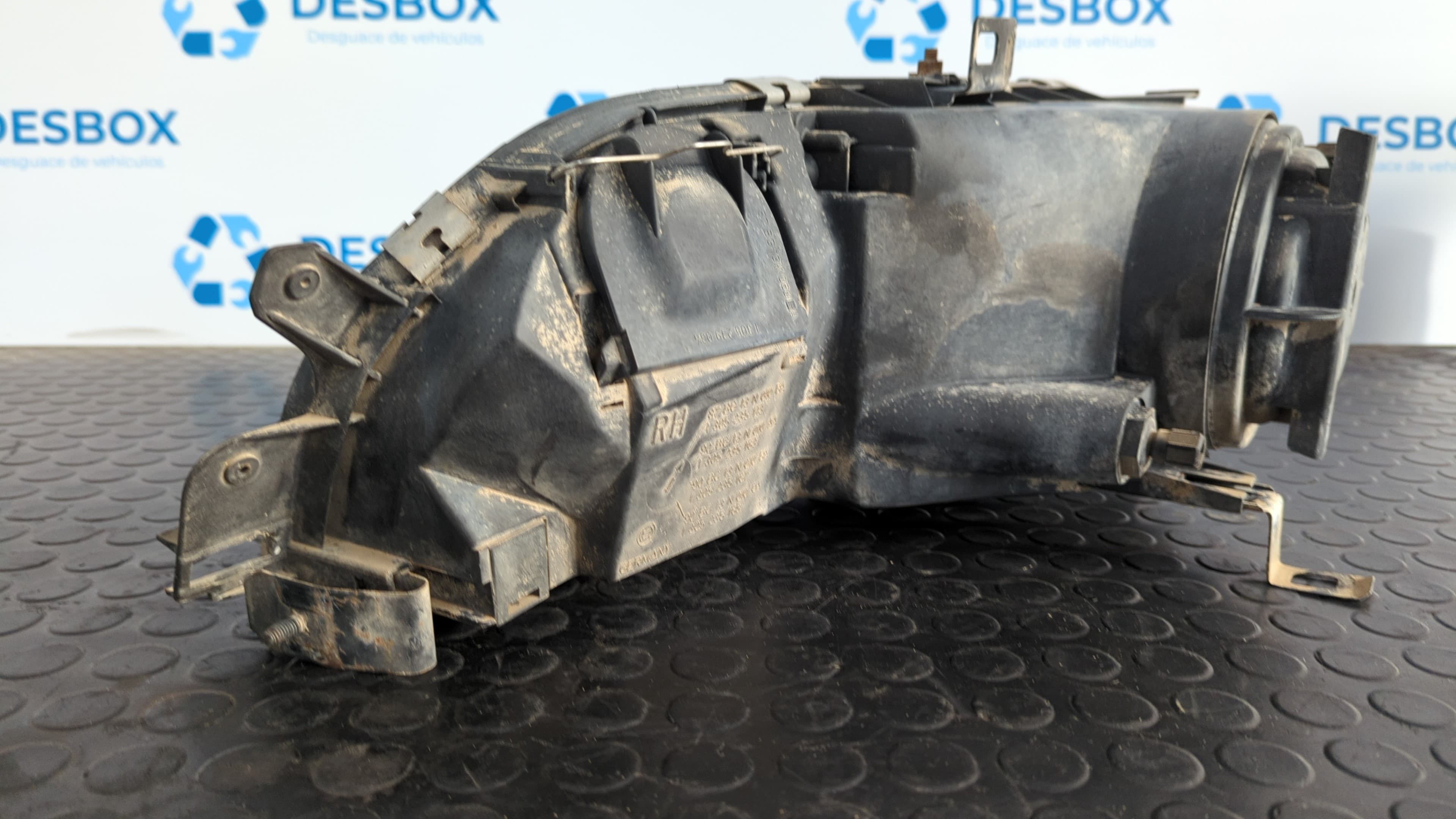 Recambio de FARO DERECHO para FORD SIERRA BERLINA 1.8 Turbodiesel RFA referencia OEM IAM 87BG13N010BA   - BLANCO 2