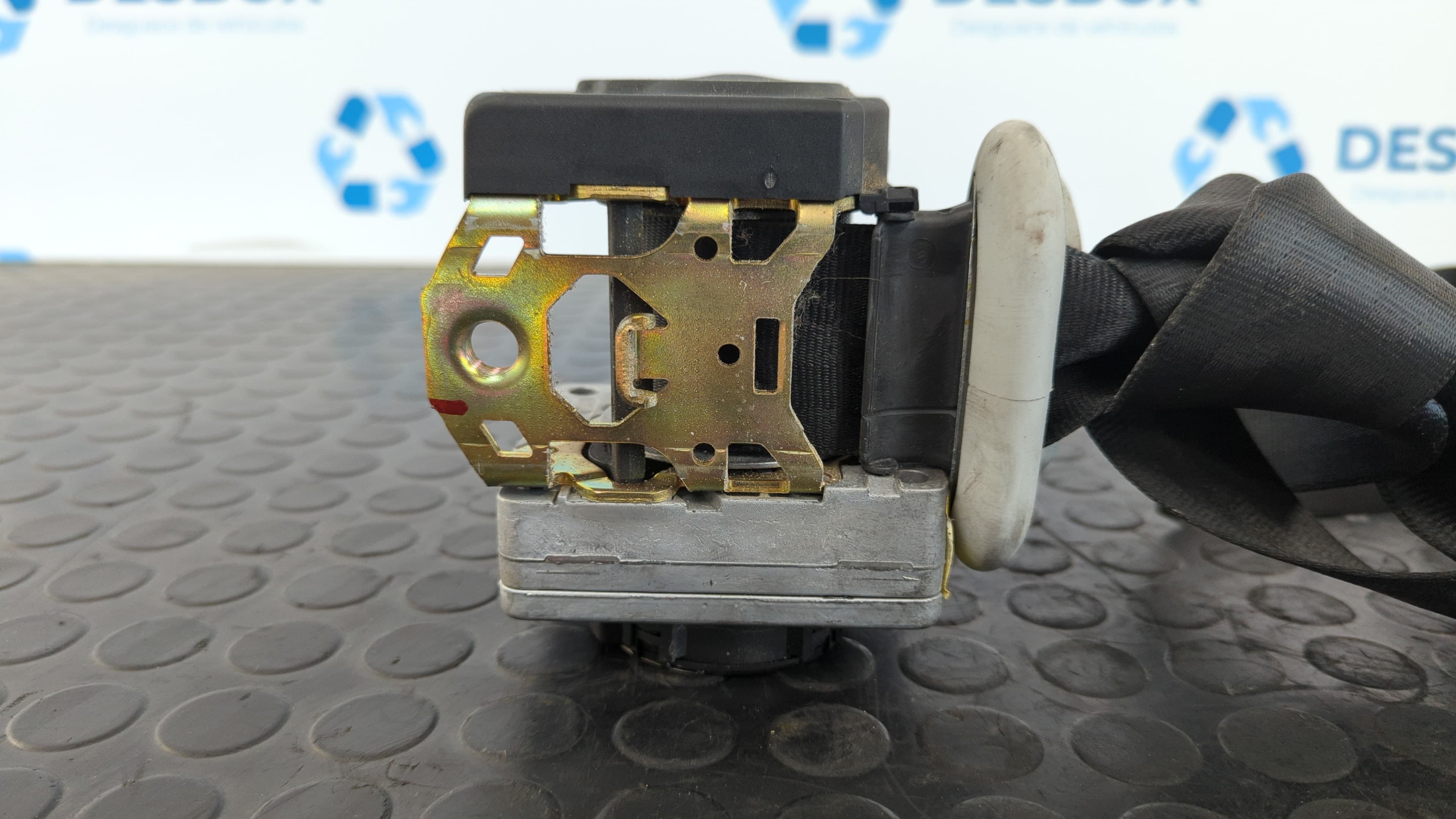 Recambio de CINTURON DELANTERO DERECHO para VOLKSWAGEN NEW BEETLE (9C1/1C1) AQY referencia OEM IAM 1C1857706G   - ROJO 7