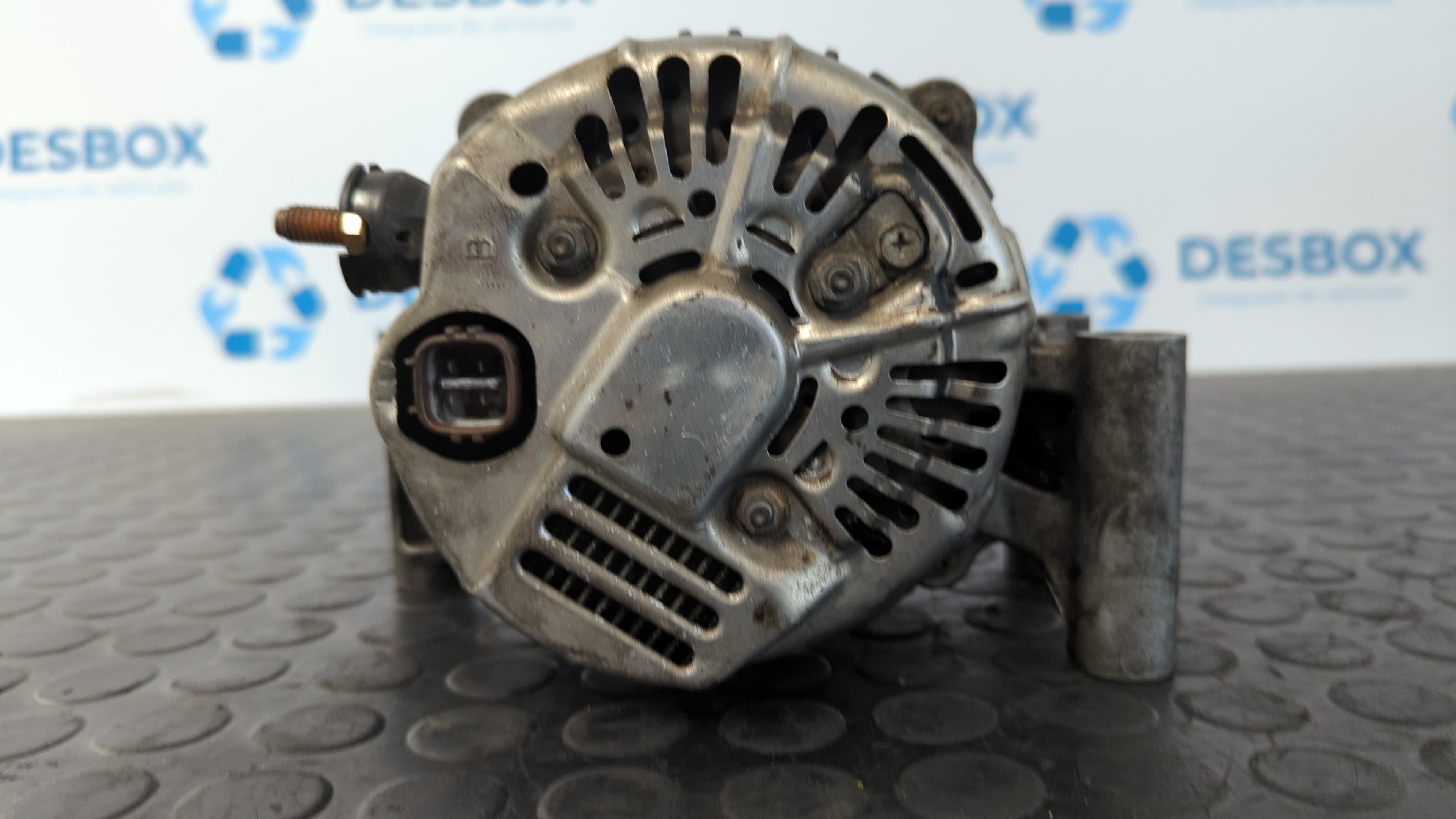 Recambio de ALTERNADOR para JAGUAR S-TYPE FC referencia OEM IAM XR8310300CC   - VERDE 2