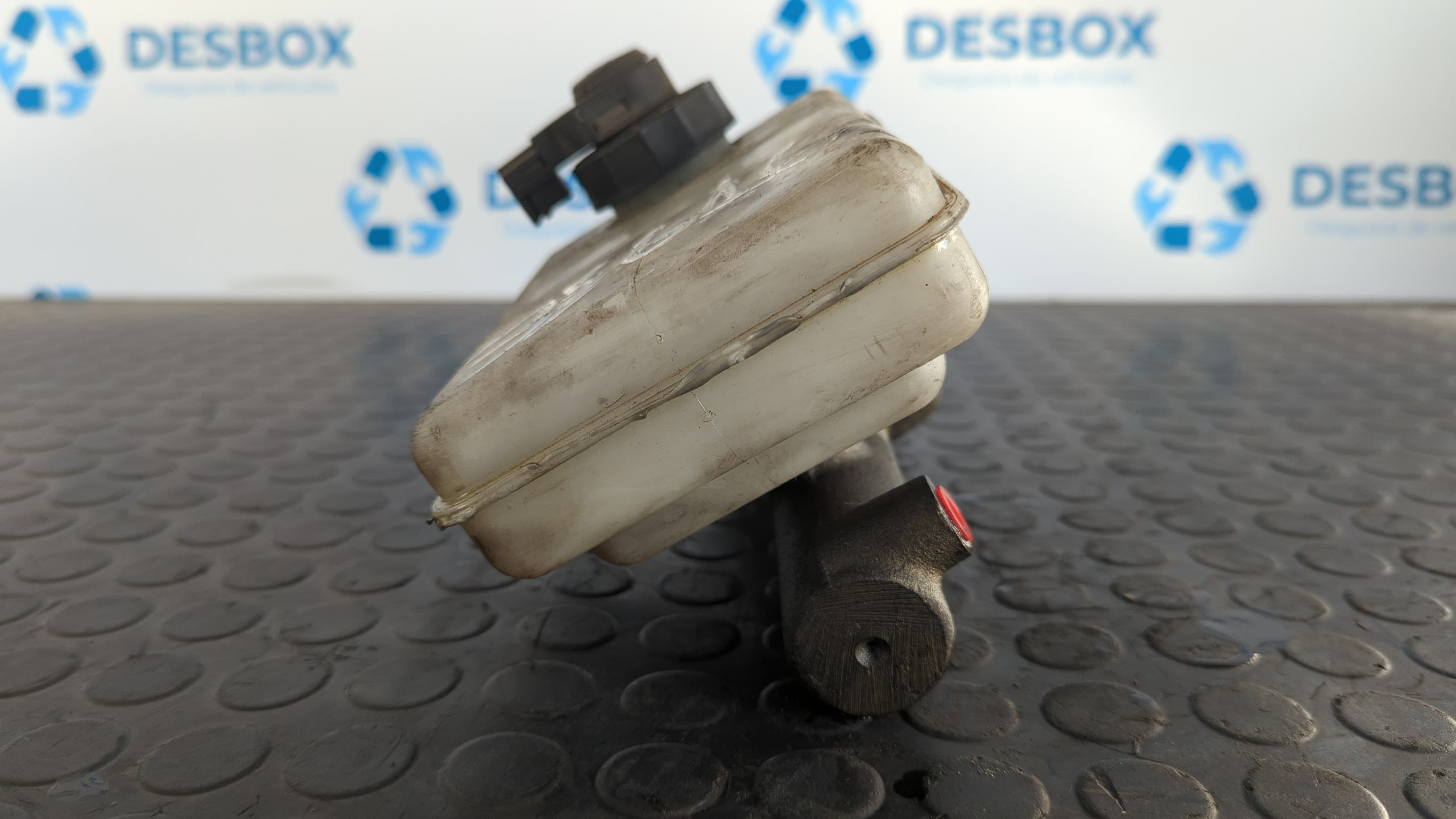 Recambio de BOMBA FRENO para IVECO DAILY CAJA CERRADA (1999 =>) 29 - L 11 Caja cerrada 814043B referencia OEM IAM 21030199   - BLANCO 4