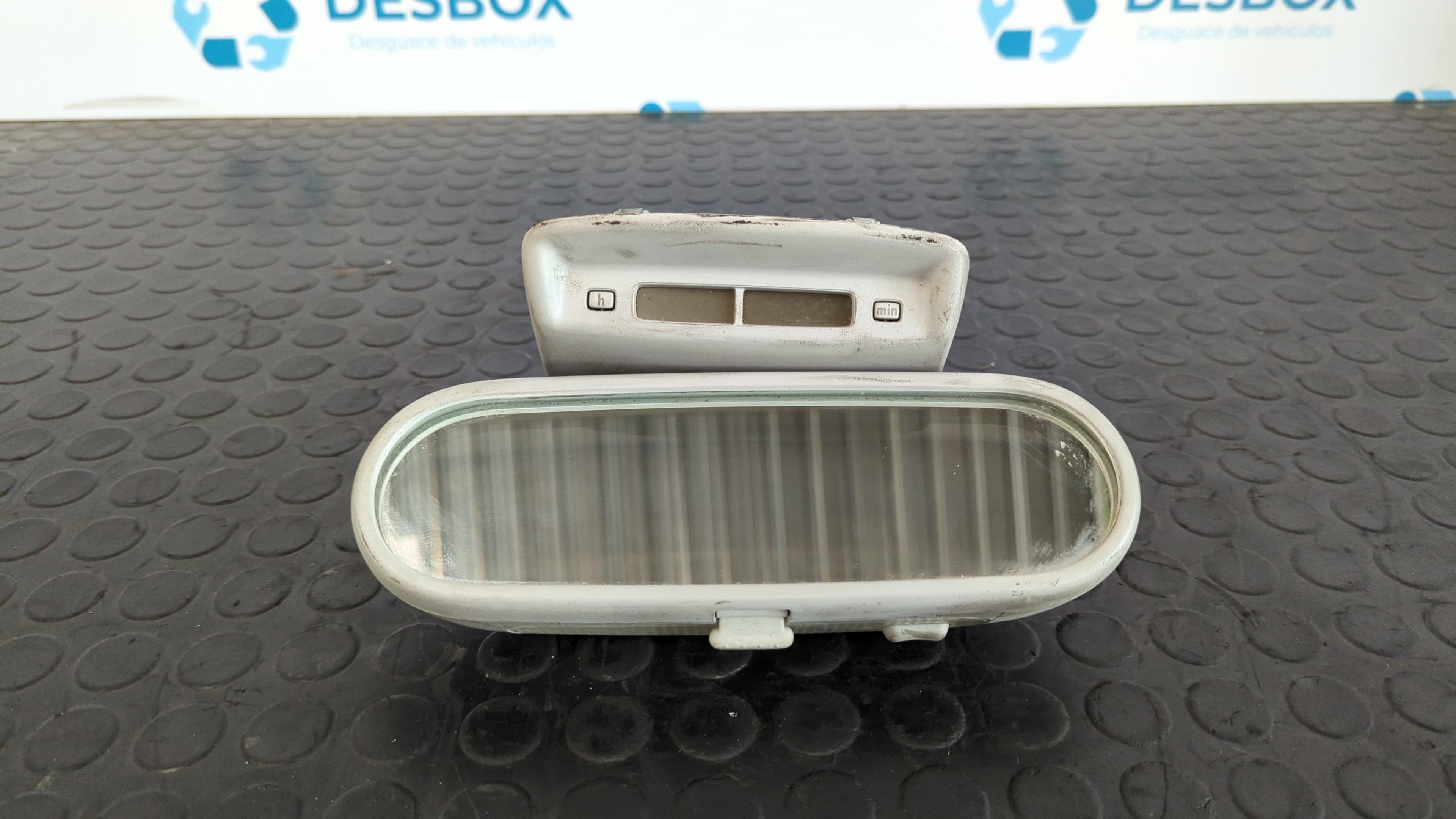 Recambio de ESPEJO para VOLKSWAGEN NEW BEETLE (9C1/1C1) 2.0 AQY referencia OEM IAM 1C0857511B   - ROJO