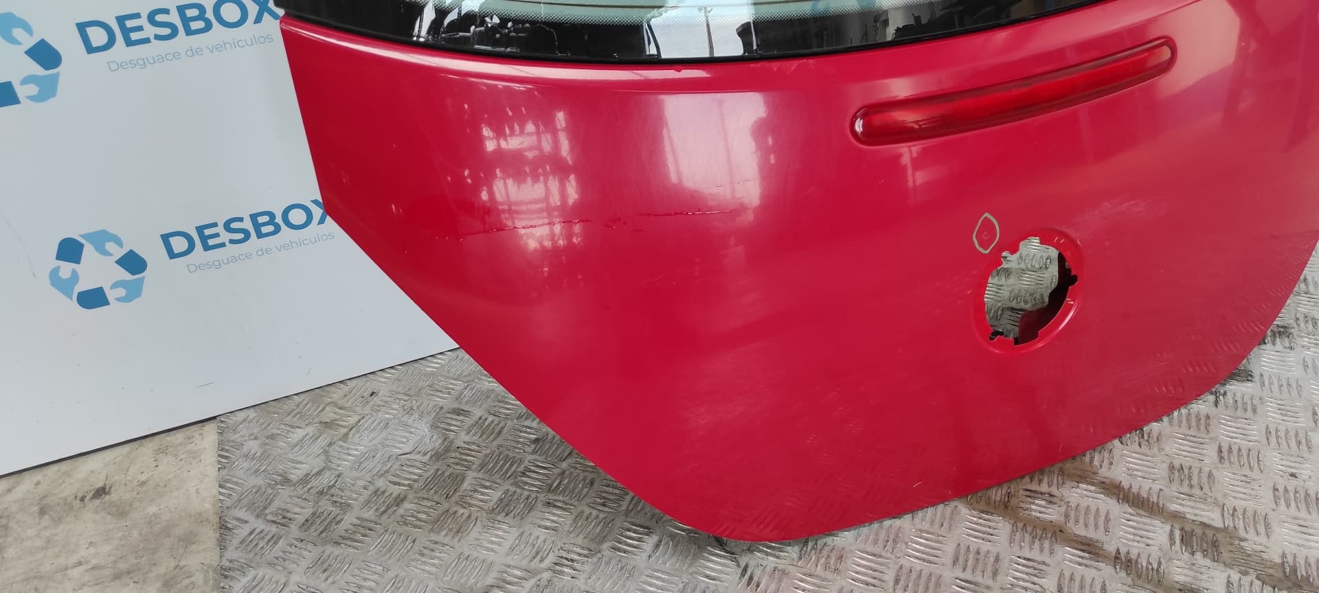 Recambio de PORTON TRASERO para VOLKSWAGEN NEW BEETLE (9C1/1C1) AQY referencia OEM IAM    - ROJO 3