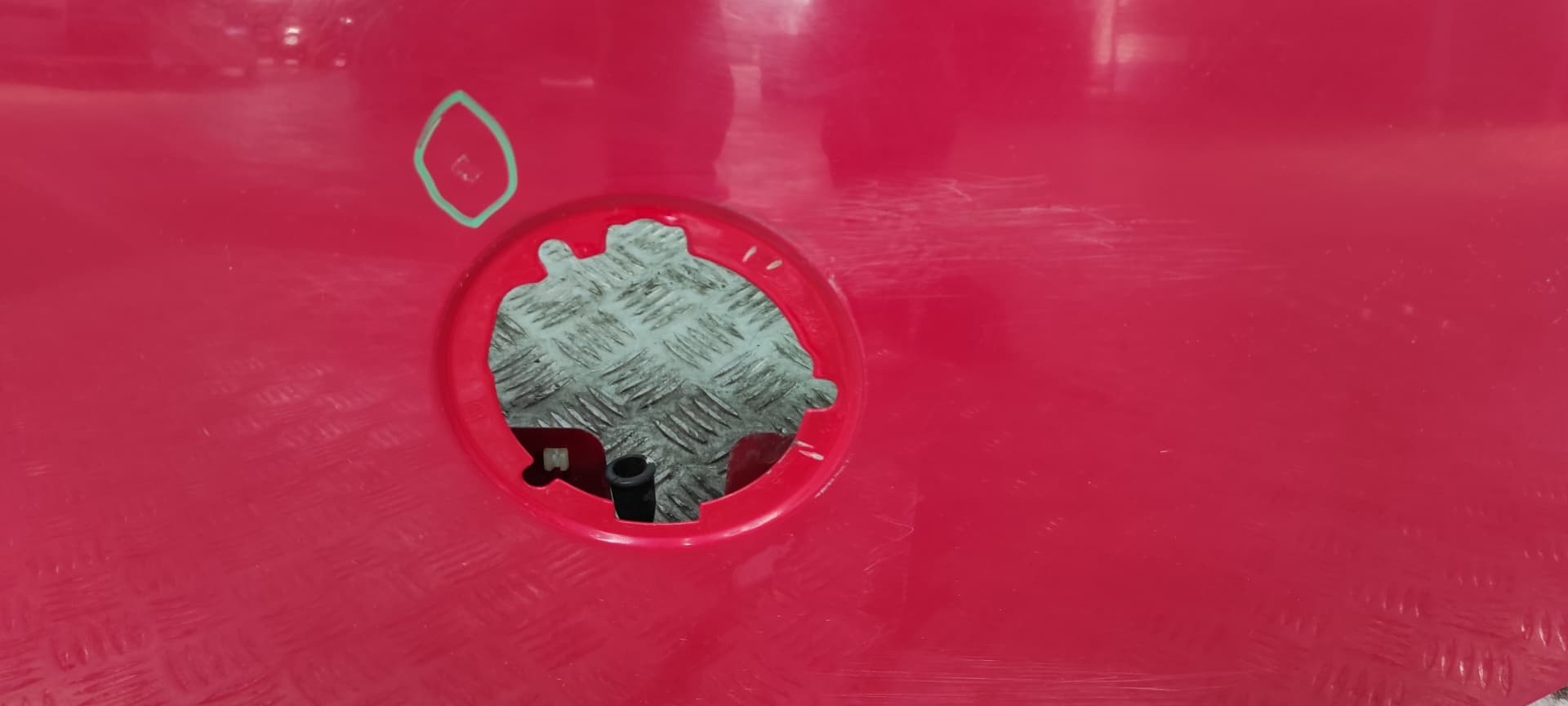 Recambio de PORTON TRASERO para VOLKSWAGEN NEW BEETLE (9C1/1C1) AQY referencia OEM IAM    - ROJO 4