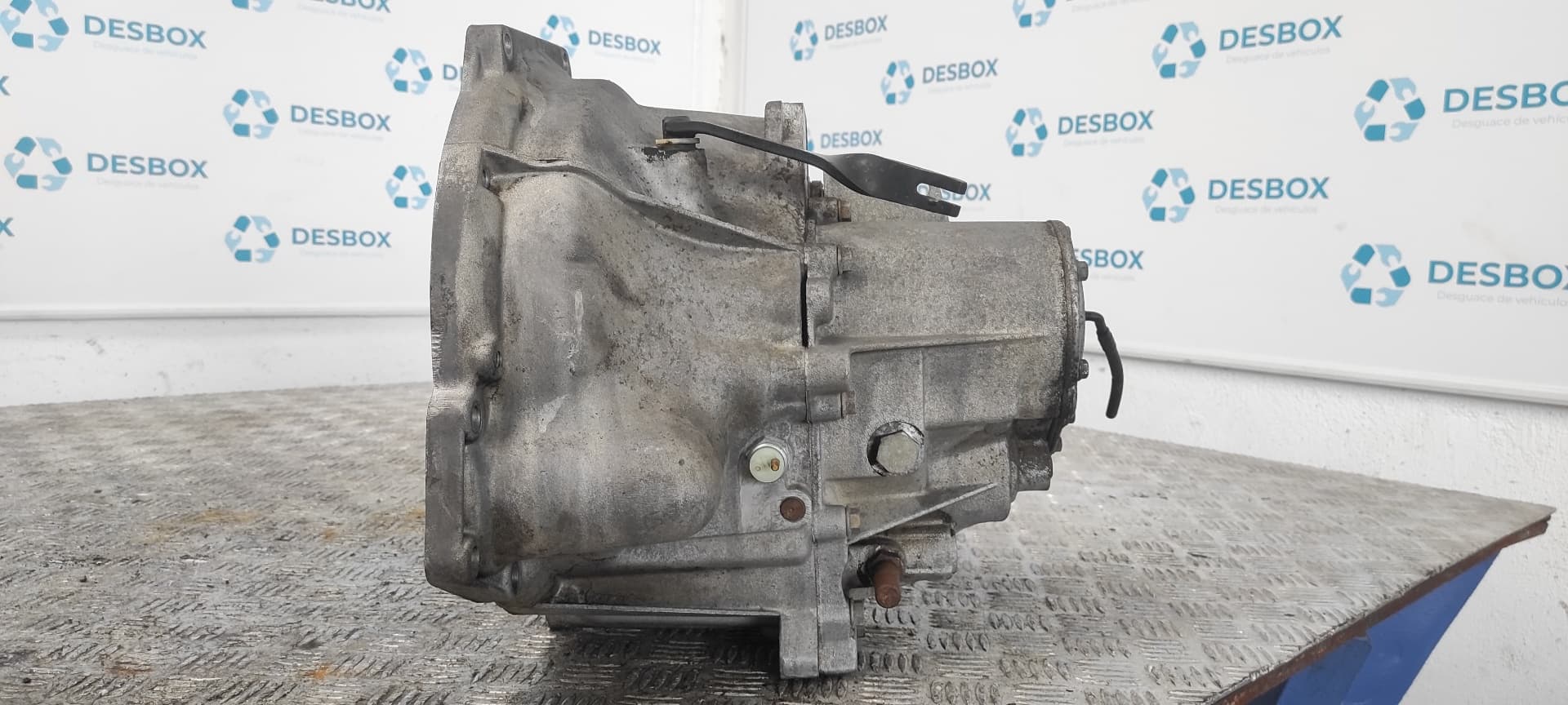 Recambio de CAJA CAMBIOS para FORD FIESTA BERL./EXPRESS 1.0 TLA referencia OEM IAM 81TT7211AA   - AZUL 2