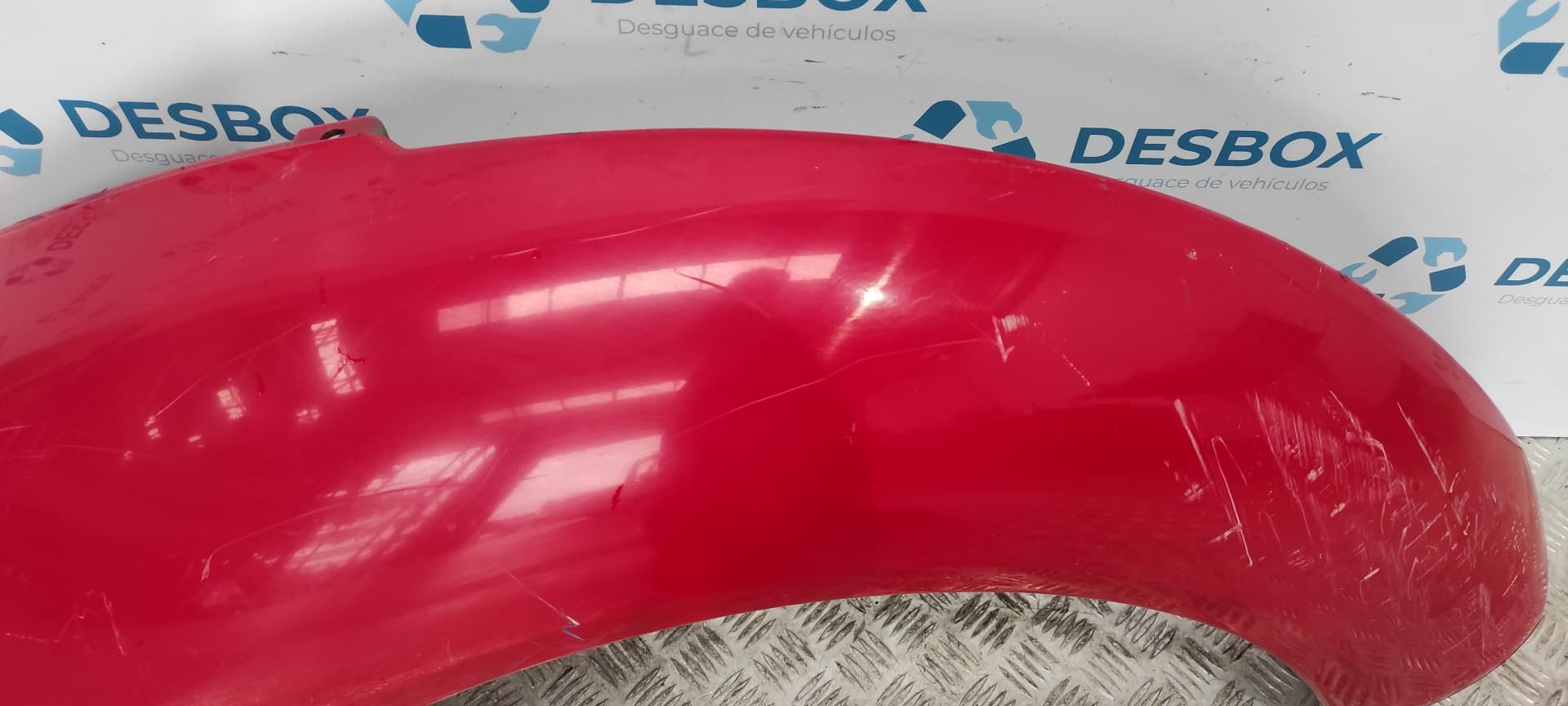 Recambio de ALETA DELANTERA IZQUIERDA para VOLKSWAGEN NEW BEETLE (9C1/1C1) 2.0 AQY referencia OEM IAM    - ROJO 6