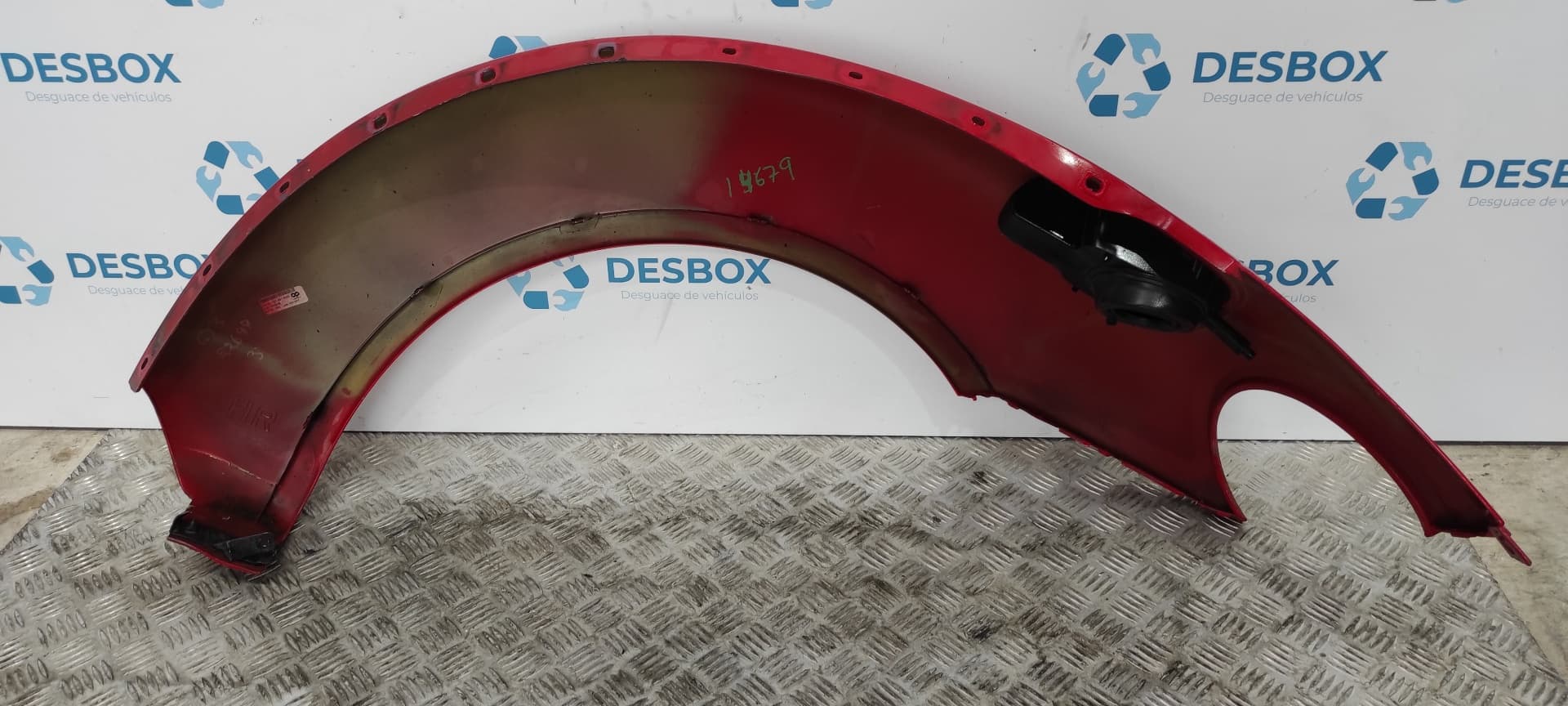 Recambio de ALETIN TRASERO DERECHO para VOLKSWAGEN NEW BEETLE (9C1/1C1) 2.0 AQY referencia OEM IAM    - ROJO 6