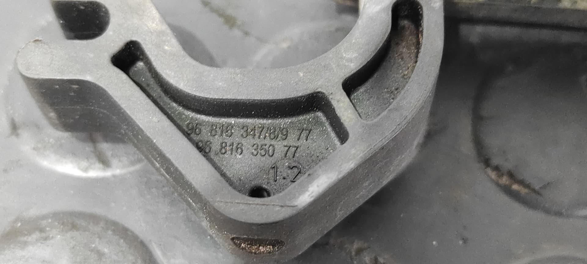 Recambio de MANETA DELANTERA DERECHA para CITROEN C4 GRAND PICASSO Exclusive RHJDW10BTED4 referencia OEM IAM 9681635077   - GRIS 2