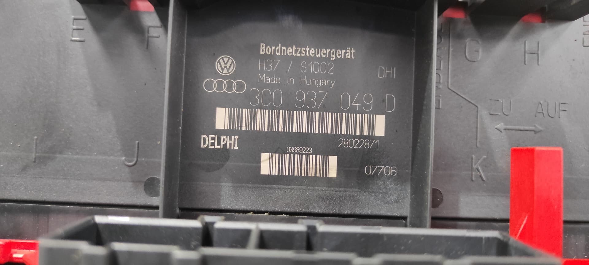 Recambio de CAJA RELES / FUSIBLES para SEAT LEON (1P1) BXE referencia OEM IAM 3C0937049D   - NEGRO 6