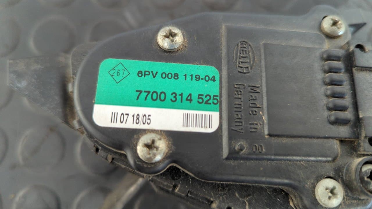 Recambio de POTENCIOMETRO PEDAL para RENAULT MASTER II PH. 2 DOKA/PR. FGST Caja abierta Batalla 3578 mm G9UA7 referencia OEM IAM 7700314525   - BLANCO 2