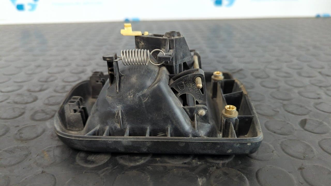 Recambio de MANETA DELANTERA DERECHA para RENAULT MASTER II PH. 2 DOKA/PR. FGST Caja abierta Batalla 3578 mm G9UA7 referencia OEM IAM 7700352489   - BLANCO 2
