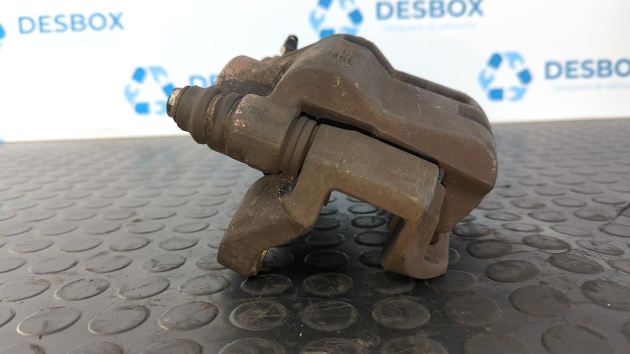 Recambio de PINZA DE FRENO DELANTERA IZQUIERDA para RENAULT MASTER II PH. 2 DOKA/PR. FGST Caja abierta Batalla 3578 mm G9UA7 referencia OEM IAM Y01419   - BLANCO 2