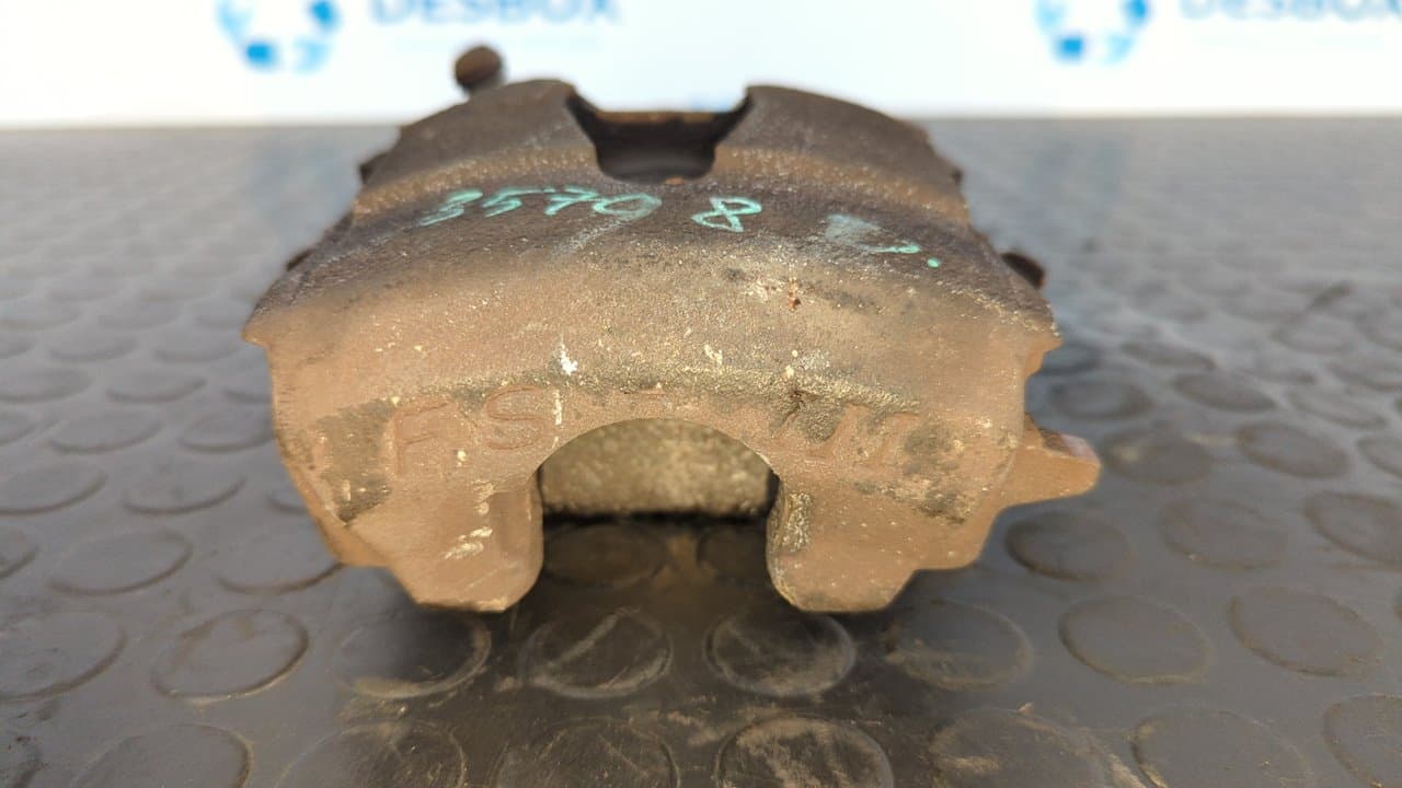 Recambio de PINZA DE FRENO DELANTERA DERECHA para SKODA FABIA (6Y2/6Y3) Urban Line AMF referencia OEM IAM 82 258   - VERDE 4