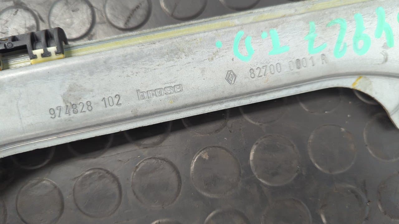 Recambio de ELEVALUNAS TRASERO DERECHO para RENAULT LAGUNA III Authentique M9RG7 referencia OEM IAM 827000001R    - NEGRO 6