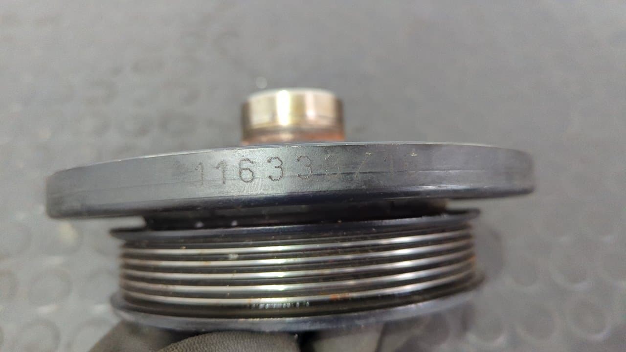 Recambio de POLEA CIGUEÑAL para MERCEDES-BENZ VITO MIXTO 06.2003 -> 111  CDI  Compacto  (639.601) 646982 referencia OEM IAM A6110300503   - BLANCO 3