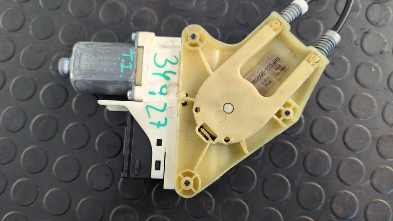 Recambio de ELEVALUNAS TRASERO IZQUIERDO para RENAULT LAGUNA III Authentique M9RG7 referencia OEM IAM 827010001R    - NEGRO 8
