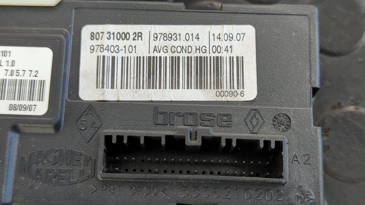 Recambio de ELEVALUNAS DELANTERO IZQUIERDO para RENAULT LAGUNA III Authentique M9RG7 referencia OEM IAM 807010002R    - NEGRO 2
