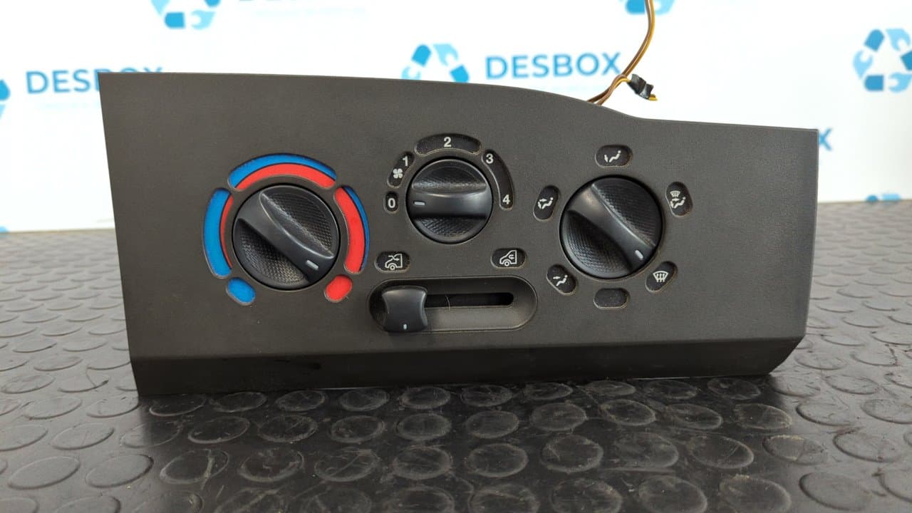 Recambio de MANDO CALEFACCION / AIRE ACONDICIONADO para IVECO DAILY CAJA CERRADA (1999 =>) 29 - L 11 Caja cerrada 814043B referencia OEM IAM B837   - BLANCO