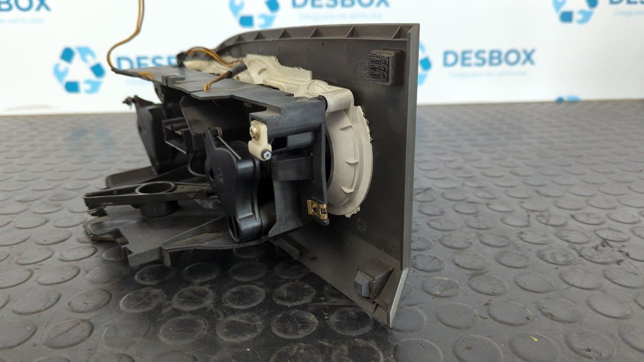 Recambio de MANDO CALEFACCION / AIRE ACONDICIONADO para IVECO DAILY CAJA CERRADA (1999 =>) 29 - L 11 Caja cerrada 814043B referencia OEM IAM B837   - BLANCO 7