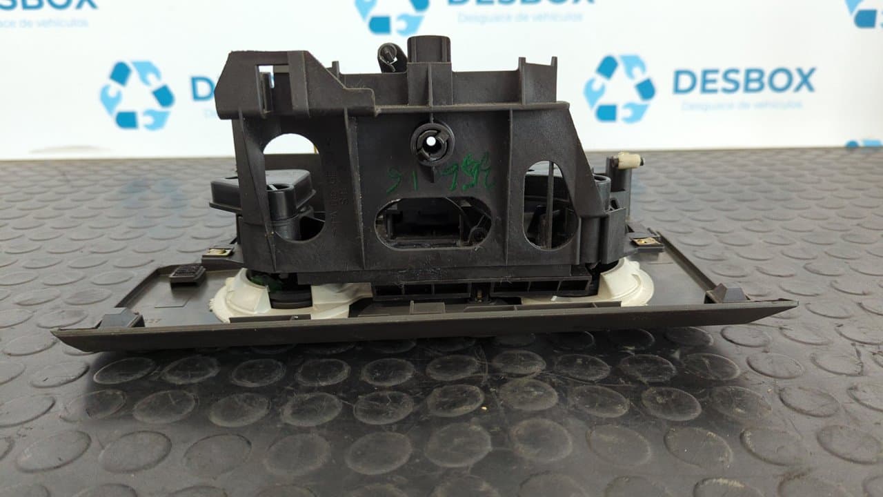 Recambio de MANDO CALEFACCION / AIRE ACONDICIONADO para IVECO DAILY CAJA CERRADA (1999 =>) 29 - L 11 Caja cerrada 814043B referencia OEM IAM B837   - BLANCO 9