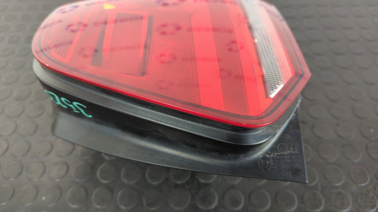 Recambio de PILOTO TRASERO DERECHO para VOLKSWAGEN POLO (6C1) Advance BlueMotion CUS referencia OEM IAM 6C0945096F   - AZUL 5