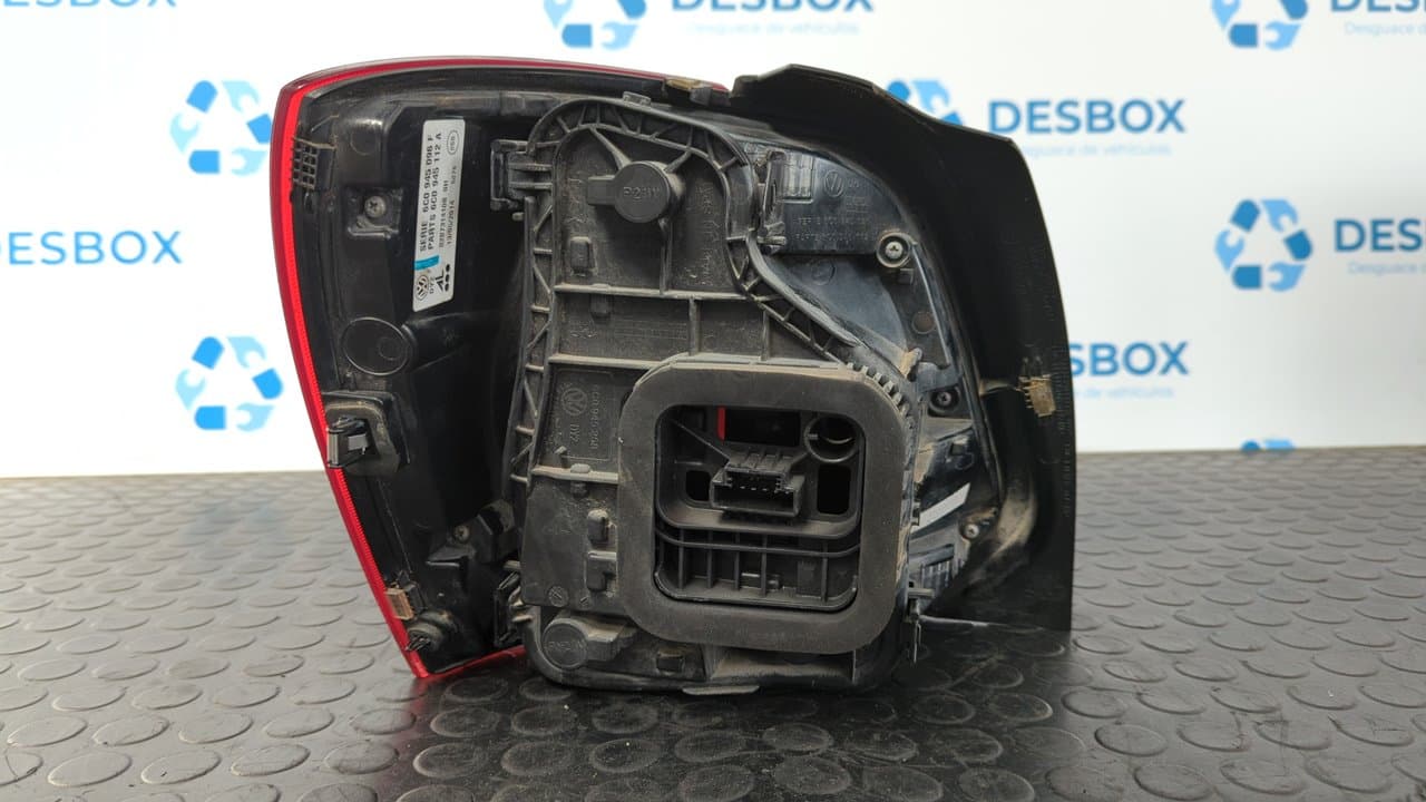 Recambio de PILOTO TRASERO DERECHO para VOLKSWAGEN POLO (6C1) Advance BlueMotion CUS referencia OEM IAM 6C0945096F   - AZUL 3