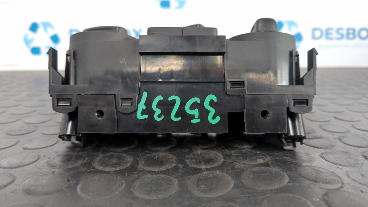 Recambio de MANDO CALEFACCION / AIRE ACONDICIONADO para VOLKSWAGEN POLO (6C1) Advance BlueMotion CUS referencia OEM IAM 6C0820045A   - AZUL 8