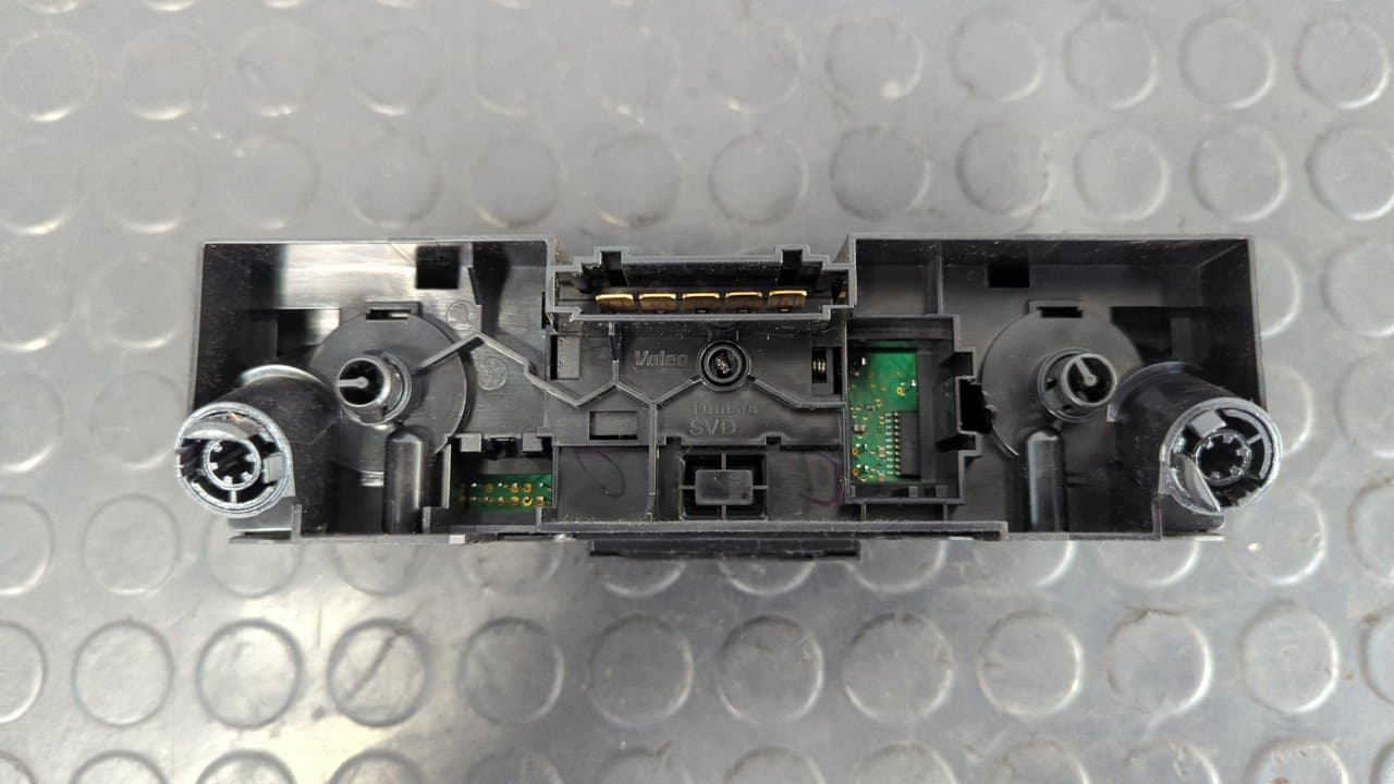 Recambio de MANDO CALEFACCION / AIRE ACONDICIONADO para VOLKSWAGEN POLO (6C1) Advance BlueMotion CUS referencia OEM IAM 6C0820045A   - AZUL 7