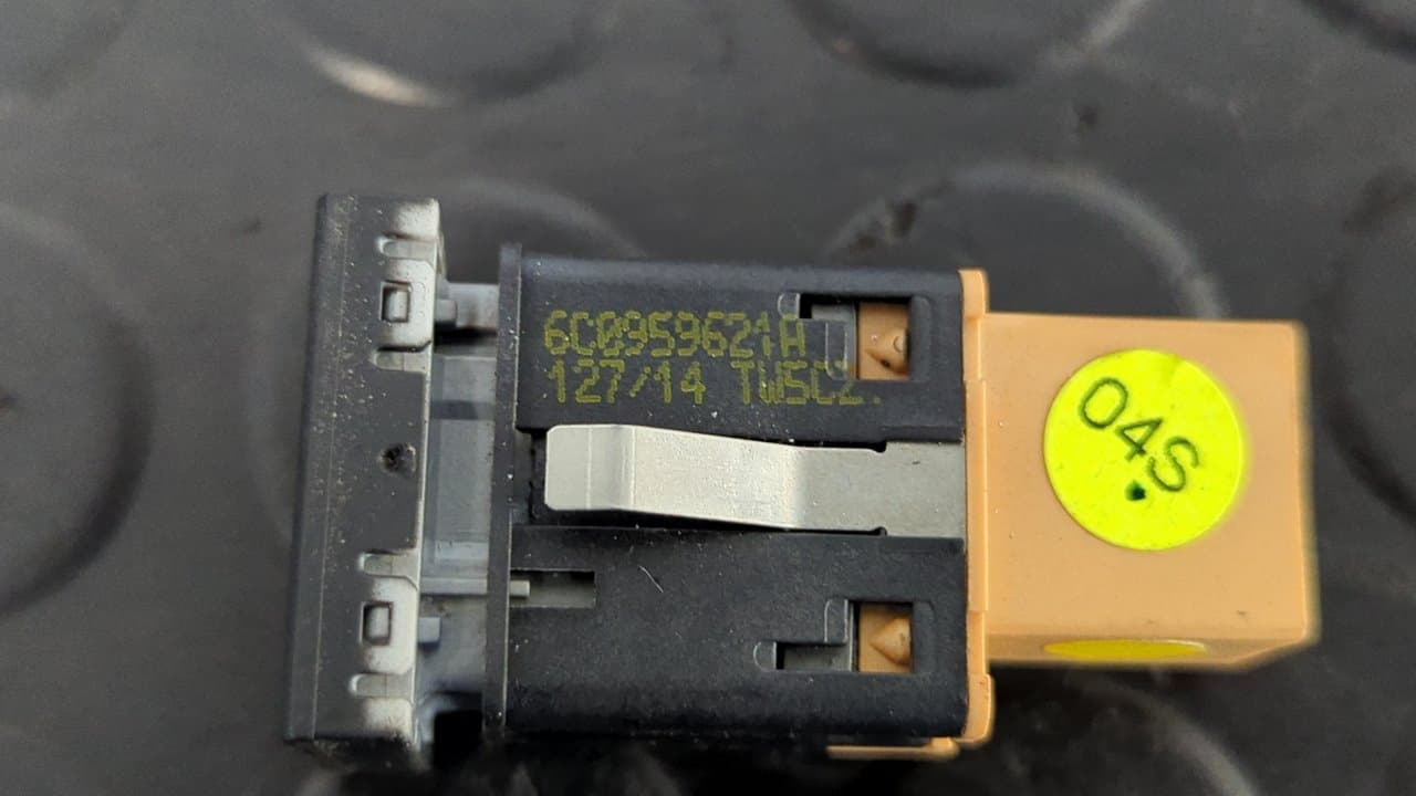 Recambio de INTERRUPTOR para VOLKSWAGEN POLO (6C1) Advance BlueMotion CUS referencia OEM IAM 6C0959621A   - AZUL 4