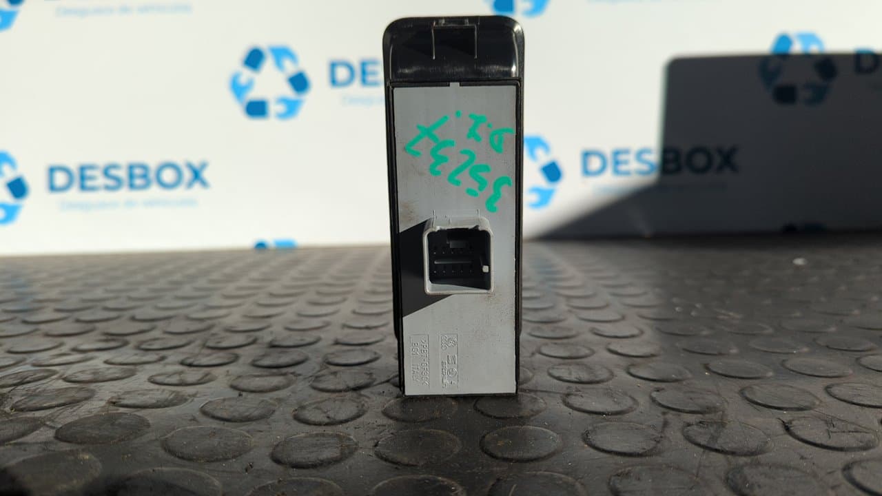 Recambio de MANDO ELEVALUNAS DELANTERO IZQUIERDO para VOLKSWAGEN POLO (6C1) Advance BlueMotion CUS referencia OEM IAM 6R0867255K    - AZUL 2