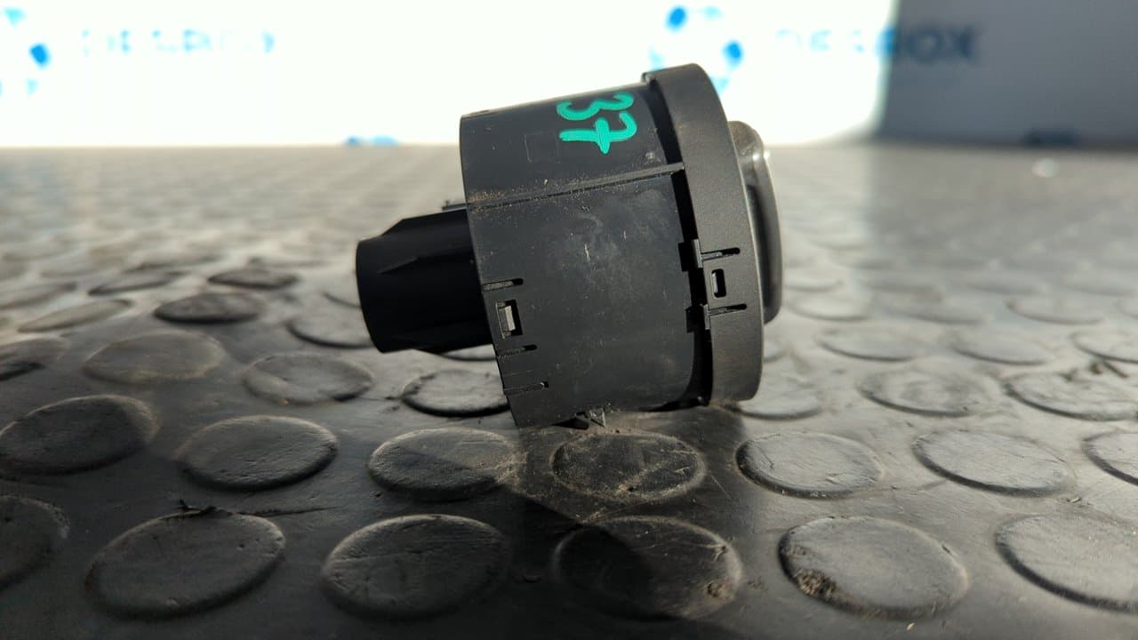 Recambio de MANDO LUCES para VOLKSWAGEN POLO (6C1) Advance BlueMotion CUS referencia OEM IAM 5G0941431AJ    - AZUL 6