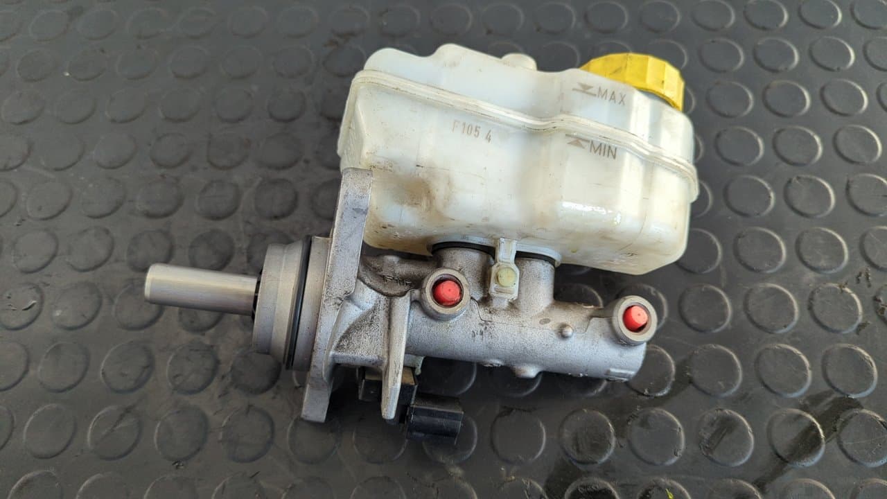 Recambio de BOMBA FRENO para VOLKSWAGEN POLO (6C1) Advance BlueMotion CUS referencia OEM IAM 6R0611301A    - AZUL 3