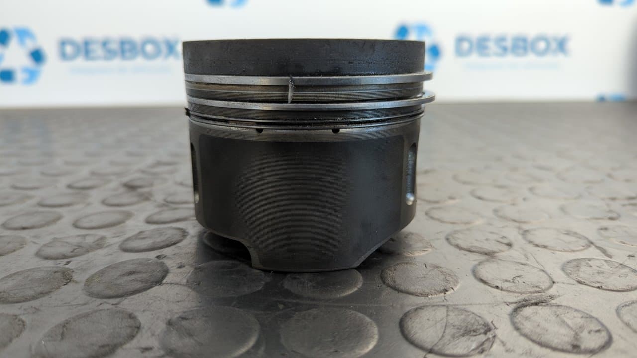 Recambio de PISTON para MERCEDES-BENZ VITO MIXTO 06.2003 -> 111  CDI  Compacto  (639.601) 646982 referencia OEM IAM 8854   - BLANCO 3