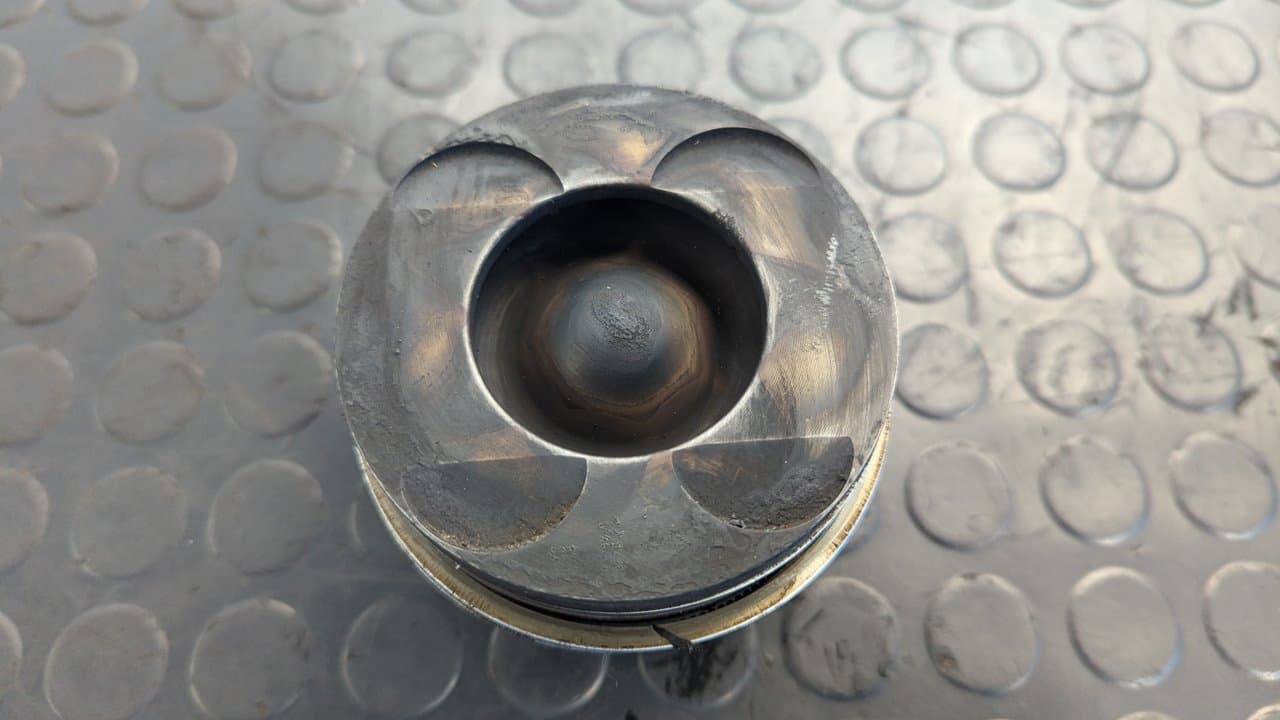 Recambio de PISTON para MERCEDES-BENZ VITO MIXTO 06.2003 -> 111  CDI  Compacto  (639.601) 646982 referencia OEM IAM 8854   - BLANCO 2