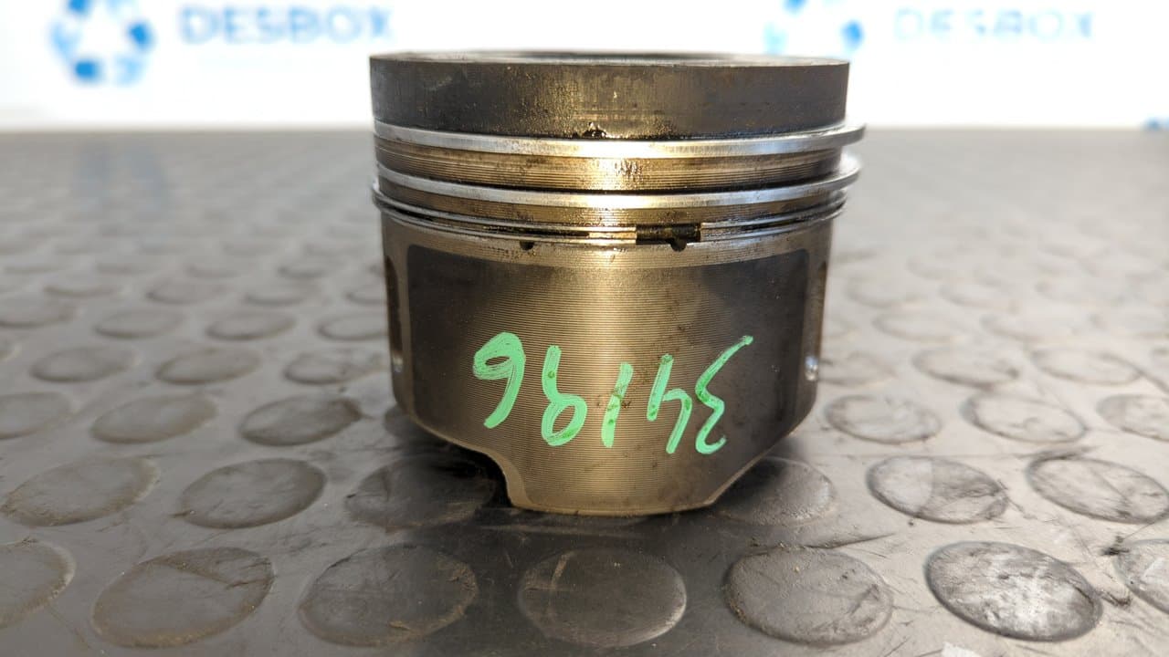 Recambio de PISTON para MERCEDES-BENZ VITO MIXTO 06.2003 -> 111  CDI  Compacto  (639.601) 646982 referencia OEM IAM 8854   - BLANCO 4