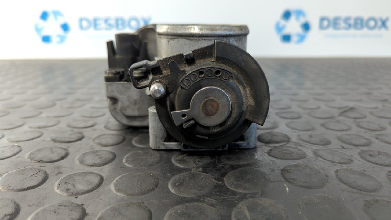Recambio de CAJA MARIPOSA para AUDI A4 AVANT (B5) 1.8 T Avant AEB referencia OEM IAM 058133063M   - BLANCO 4
