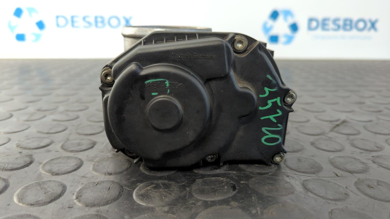 Recambio de CAJA MARIPOSA para AUDI A4 AVANT (B5) 1.8 T Avant AEB referencia OEM IAM 058133063M   - BLANCO 3