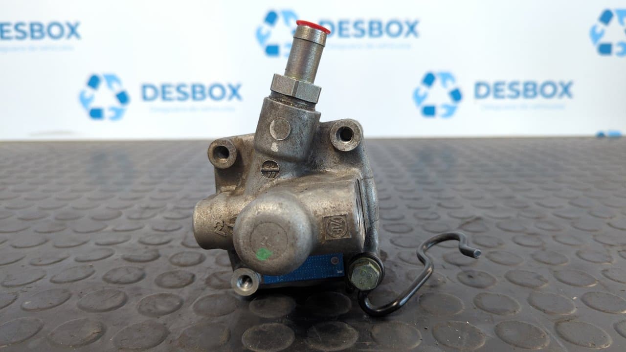 Recambio de BOMBA DIRECCION para AUDI A4 AVANT (B5) 1.8 T Avant AEB referencia OEM IAM 8D0145156A    - BLANCO 4